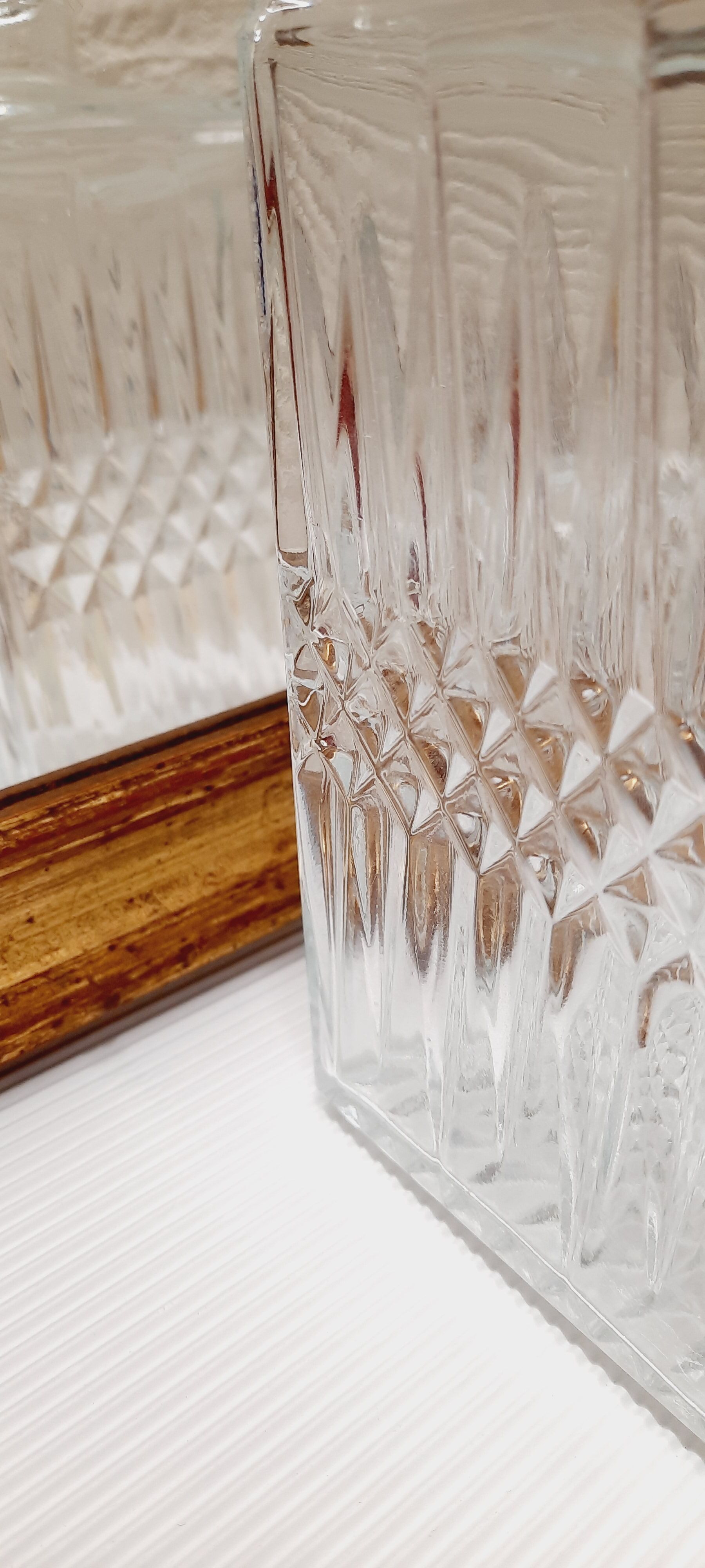 Carafe à whisky verre ciselé années 60