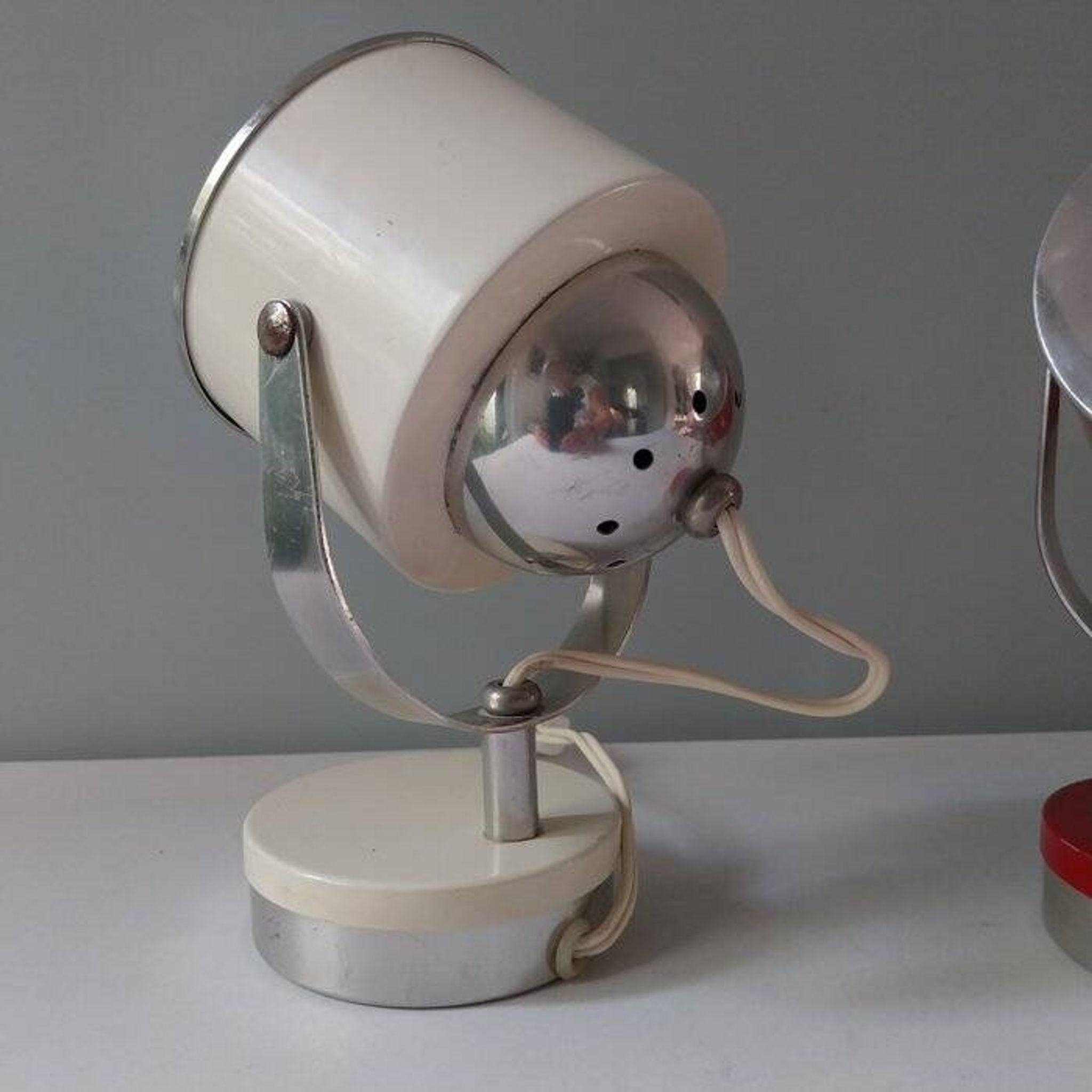 Set of two vintage lamps