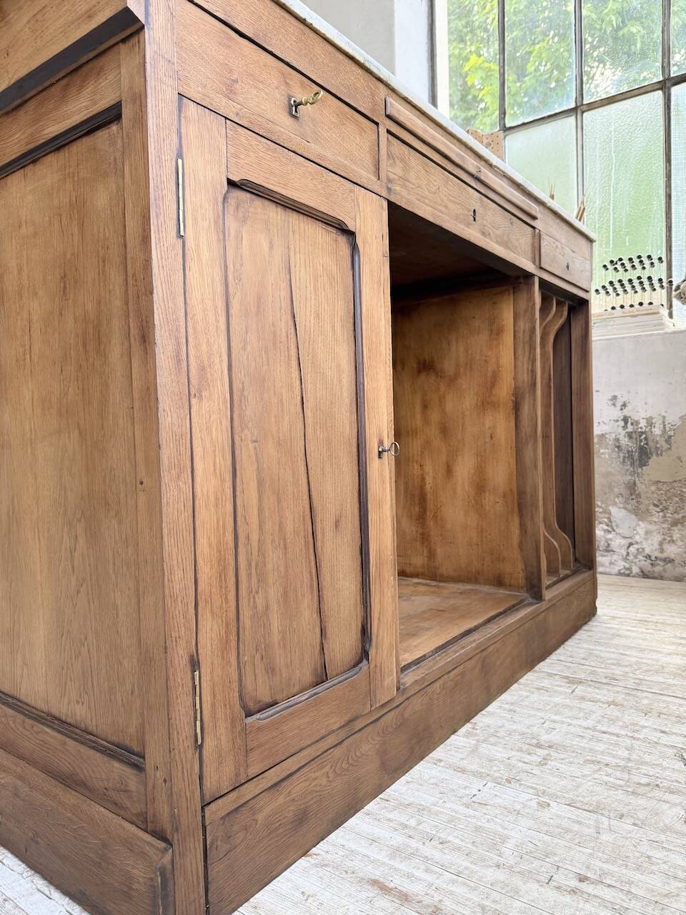 Oak and marble counter 1950
