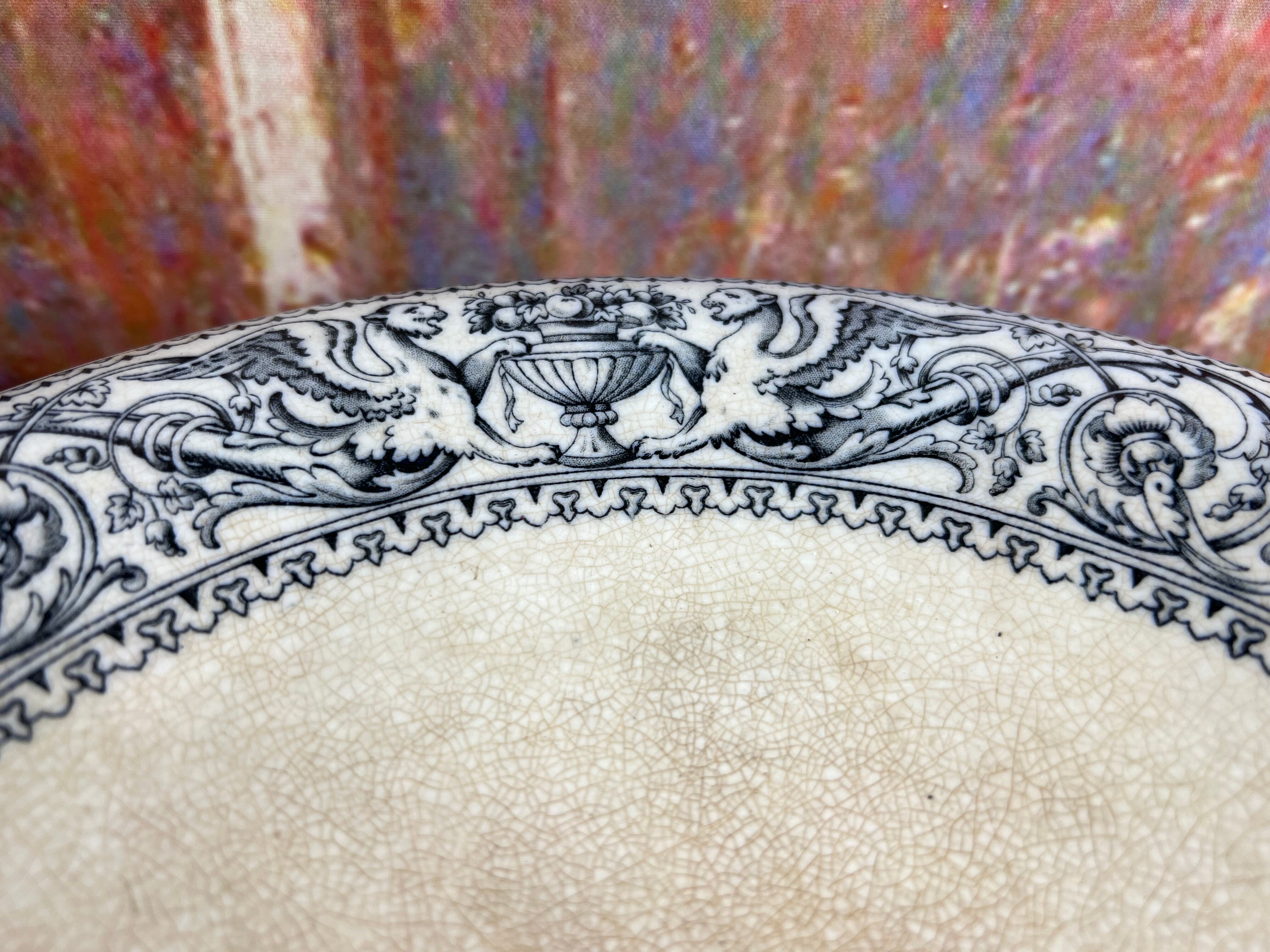 Stand cup compotier iron earth Minton monogram M