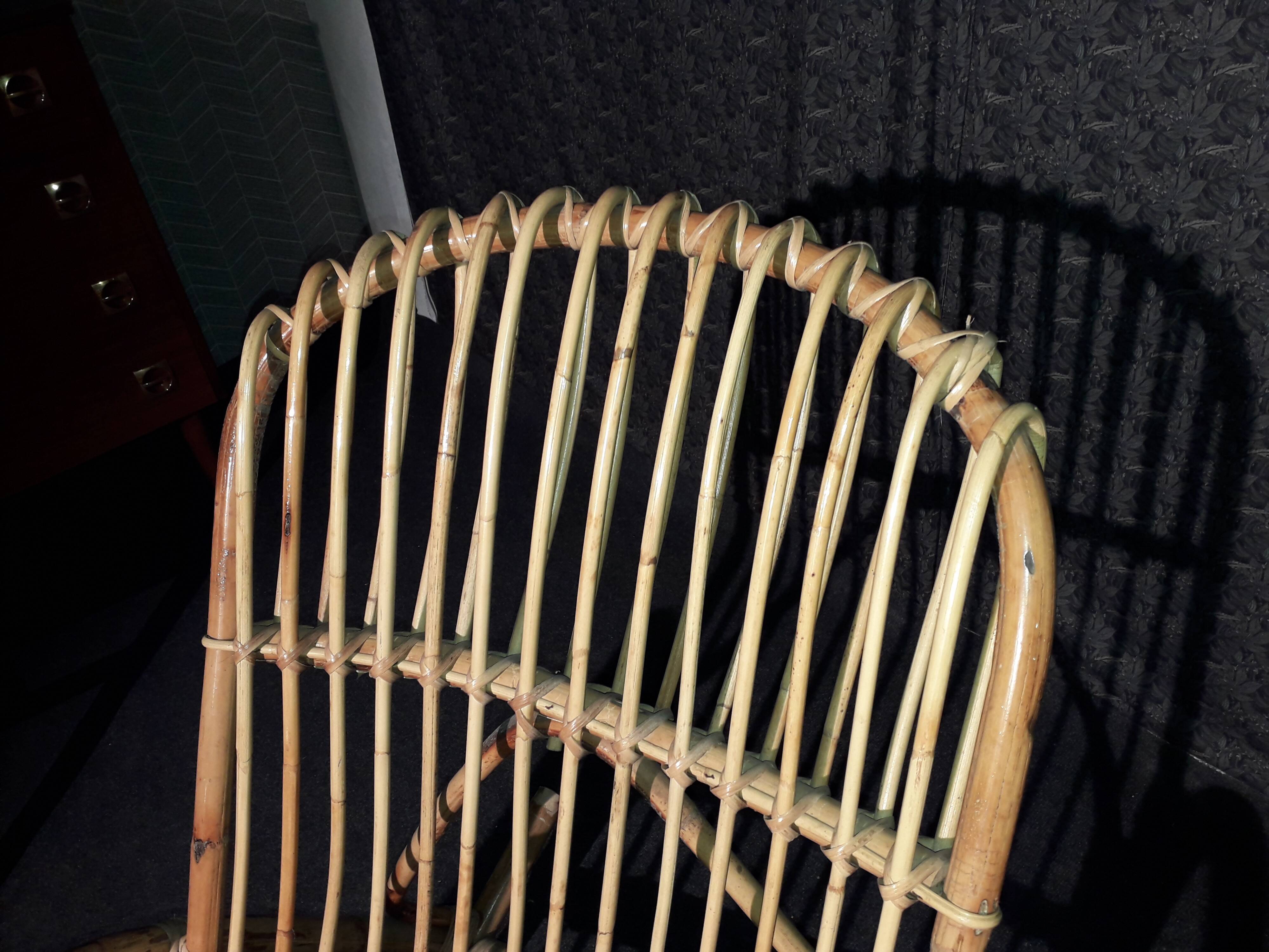 Rocking chair en rotin