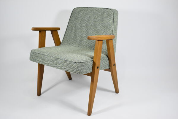 Fauteuil 366 designer J. Chierowski années 1960 tissu vert, teck