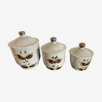 Stoneware storage pots