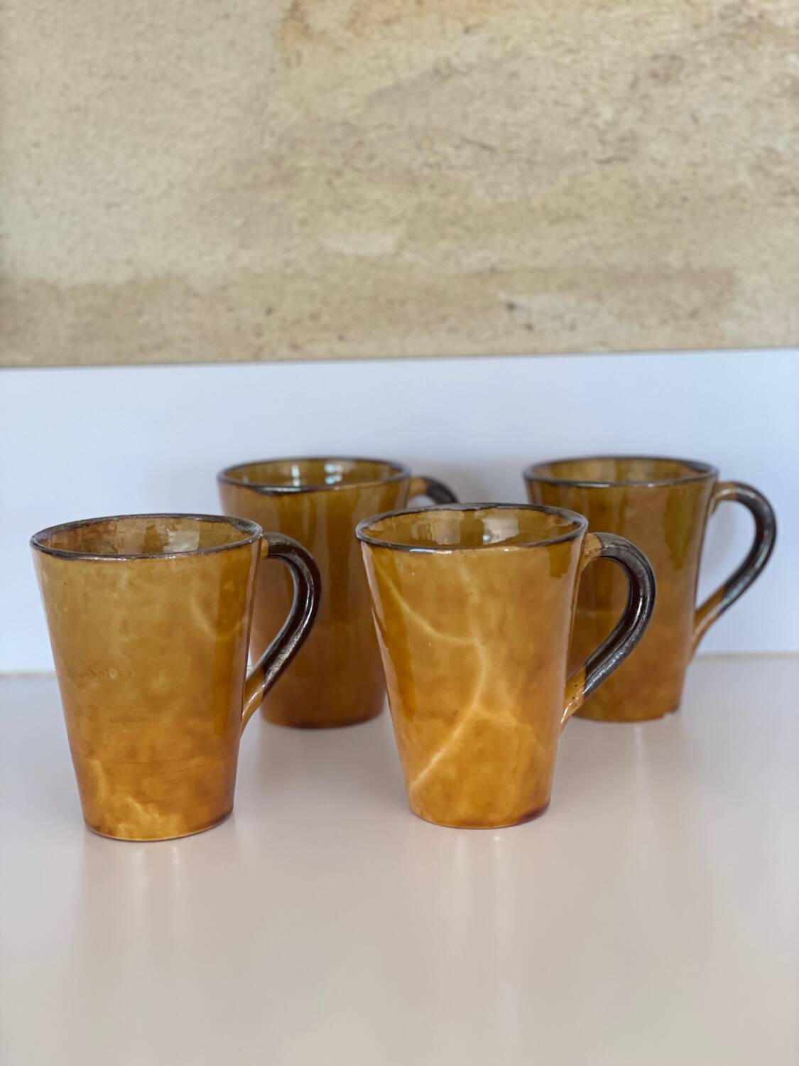 4 tasses à café mugs en céramique émaillée Vallauris a.e gitma