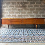 Scandinavian low sideboard in teak, 1970.