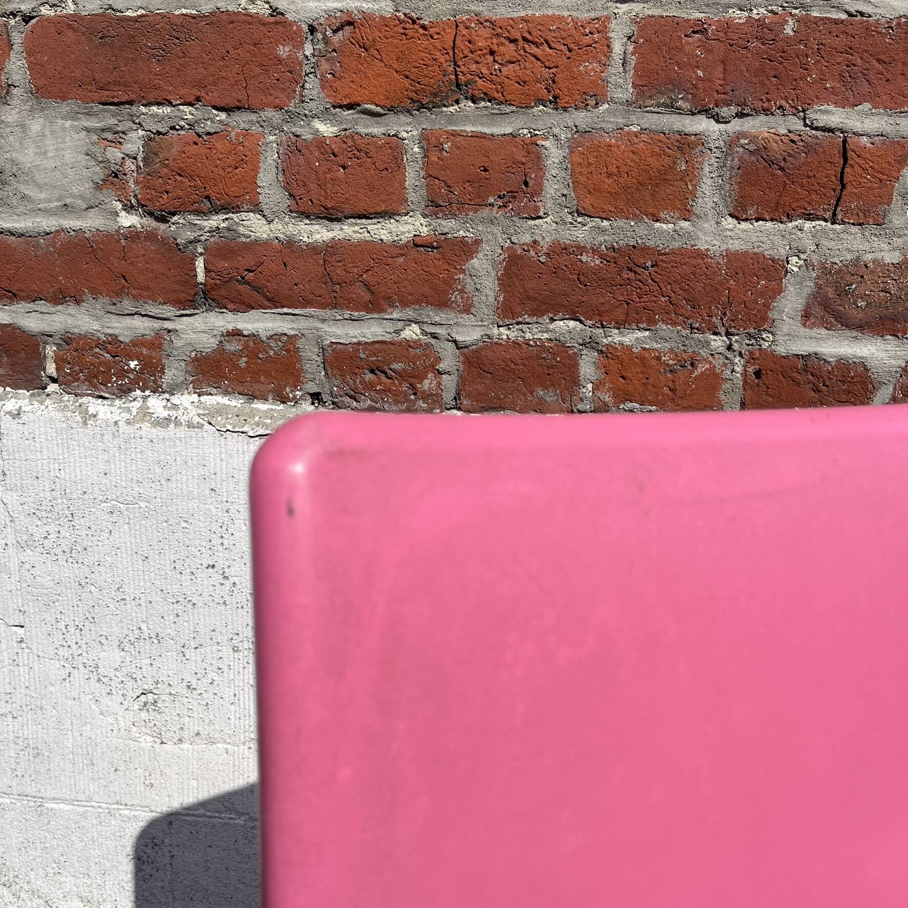Set of 4 pink design AIR CHAIRS by Jason Morrison.