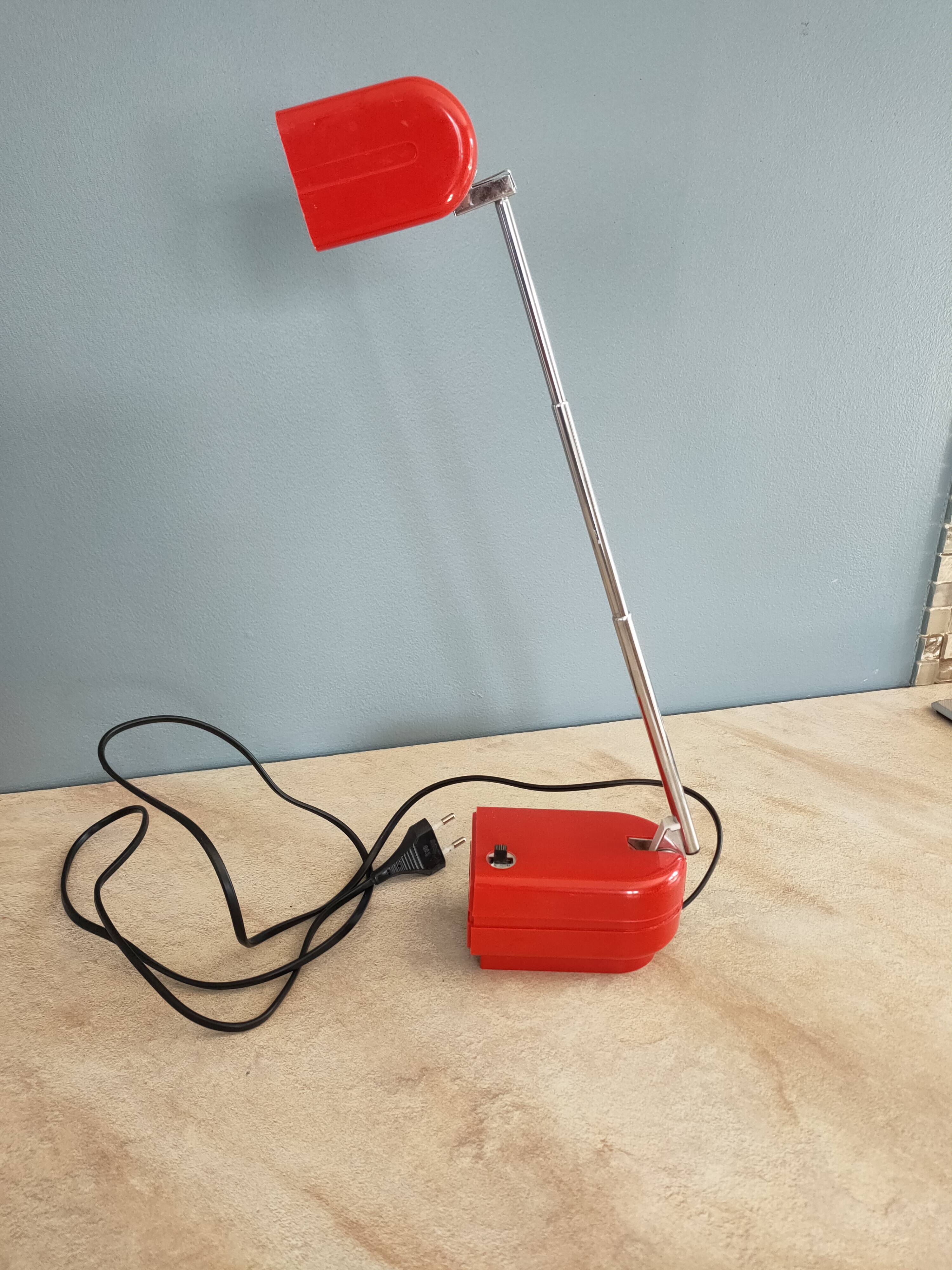 Vintage telescopic desk lamp