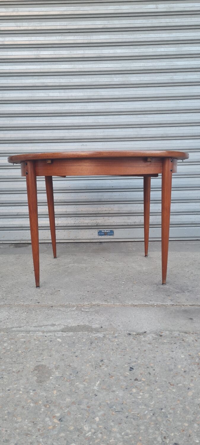 Scandinavian Round Table 1960