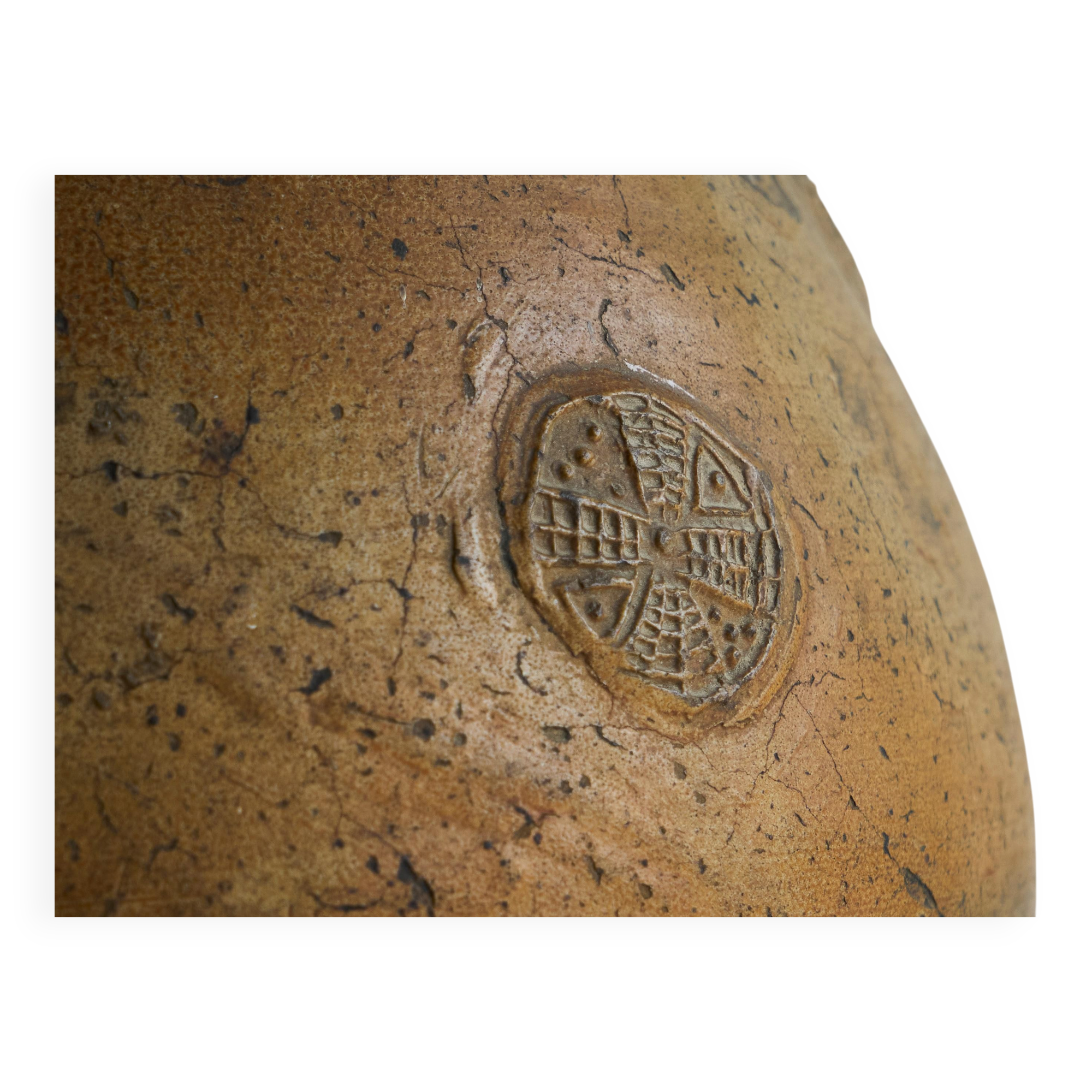 Très grand pichet Bartmann / Bellarmine en grès émaillé à sel 17ème siècle