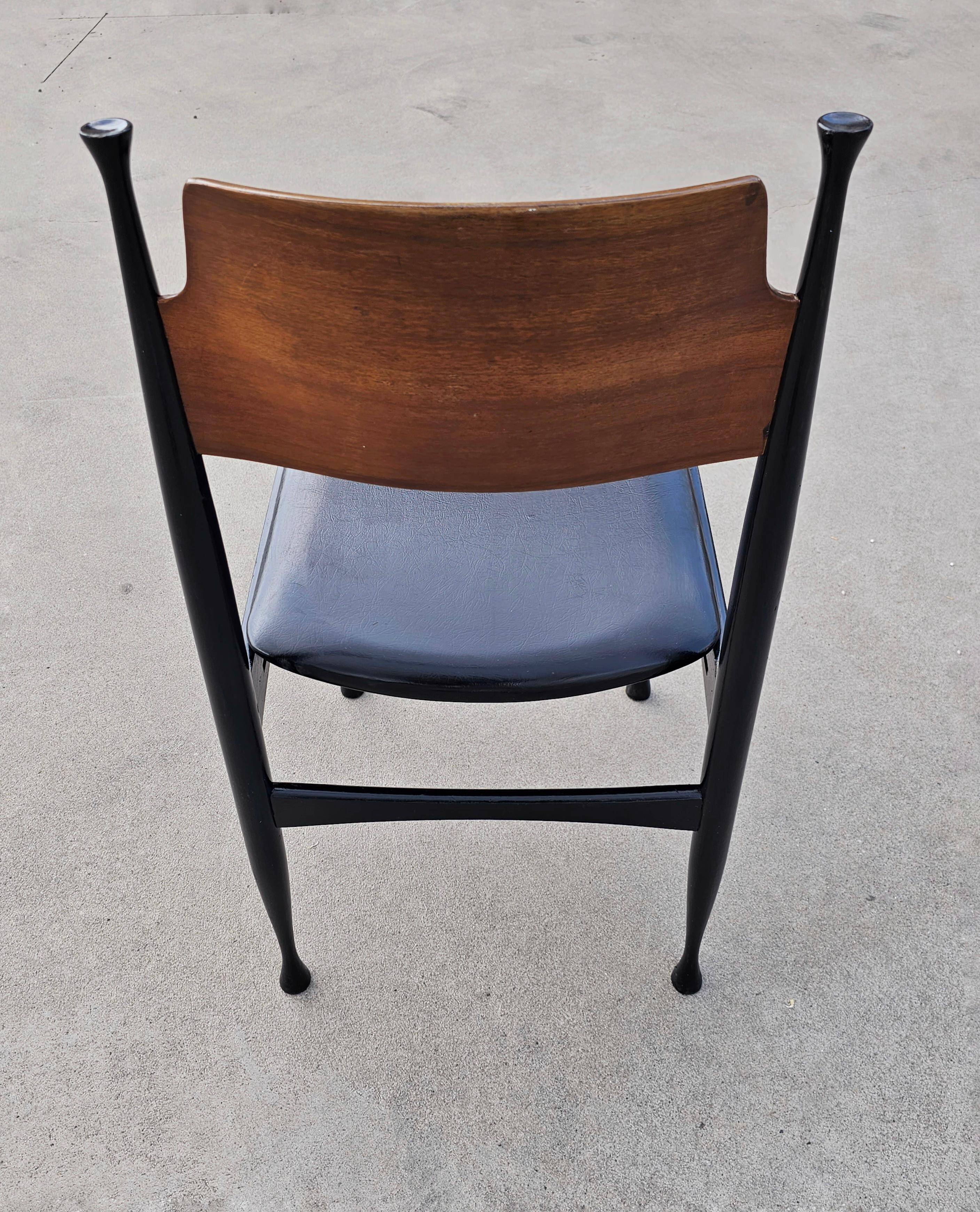 Set of 4 Mid-Century dining chairs by Paolo Buffa, 1960s.