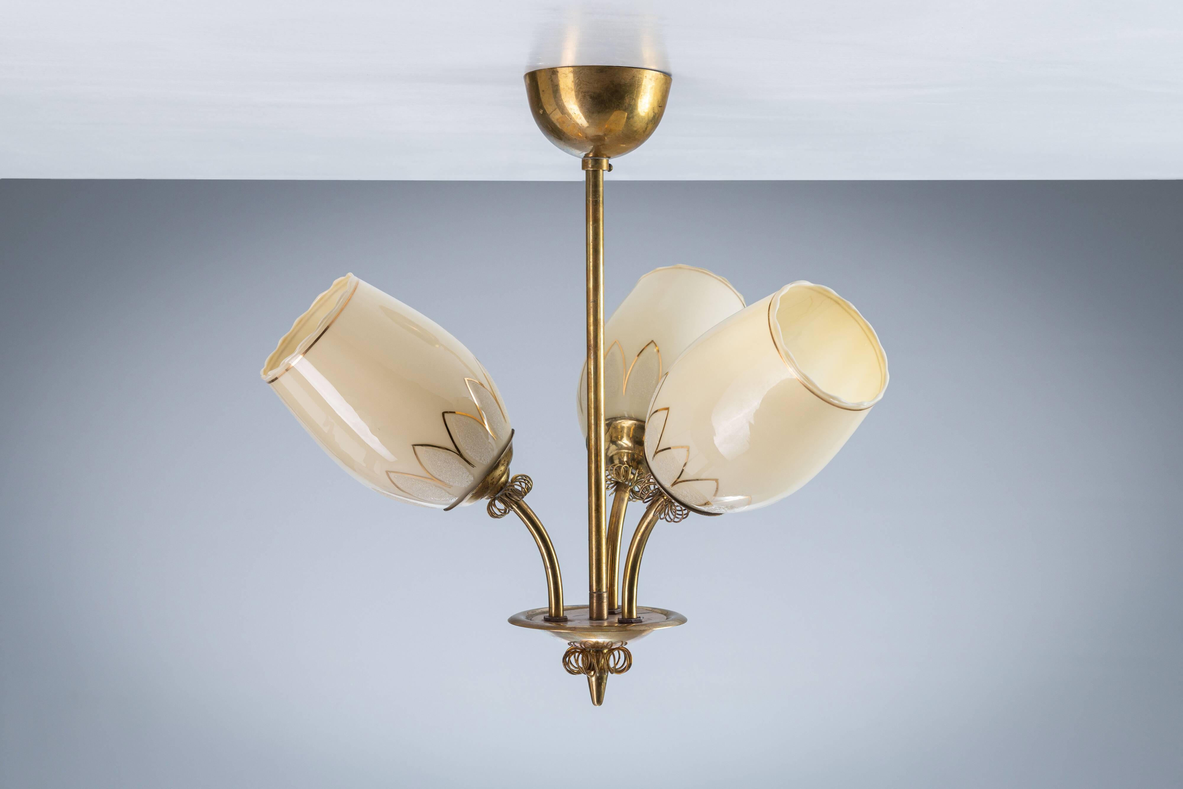 Itsu ER 1503/3 decorated chandelier with three shades, Finland, 1940s