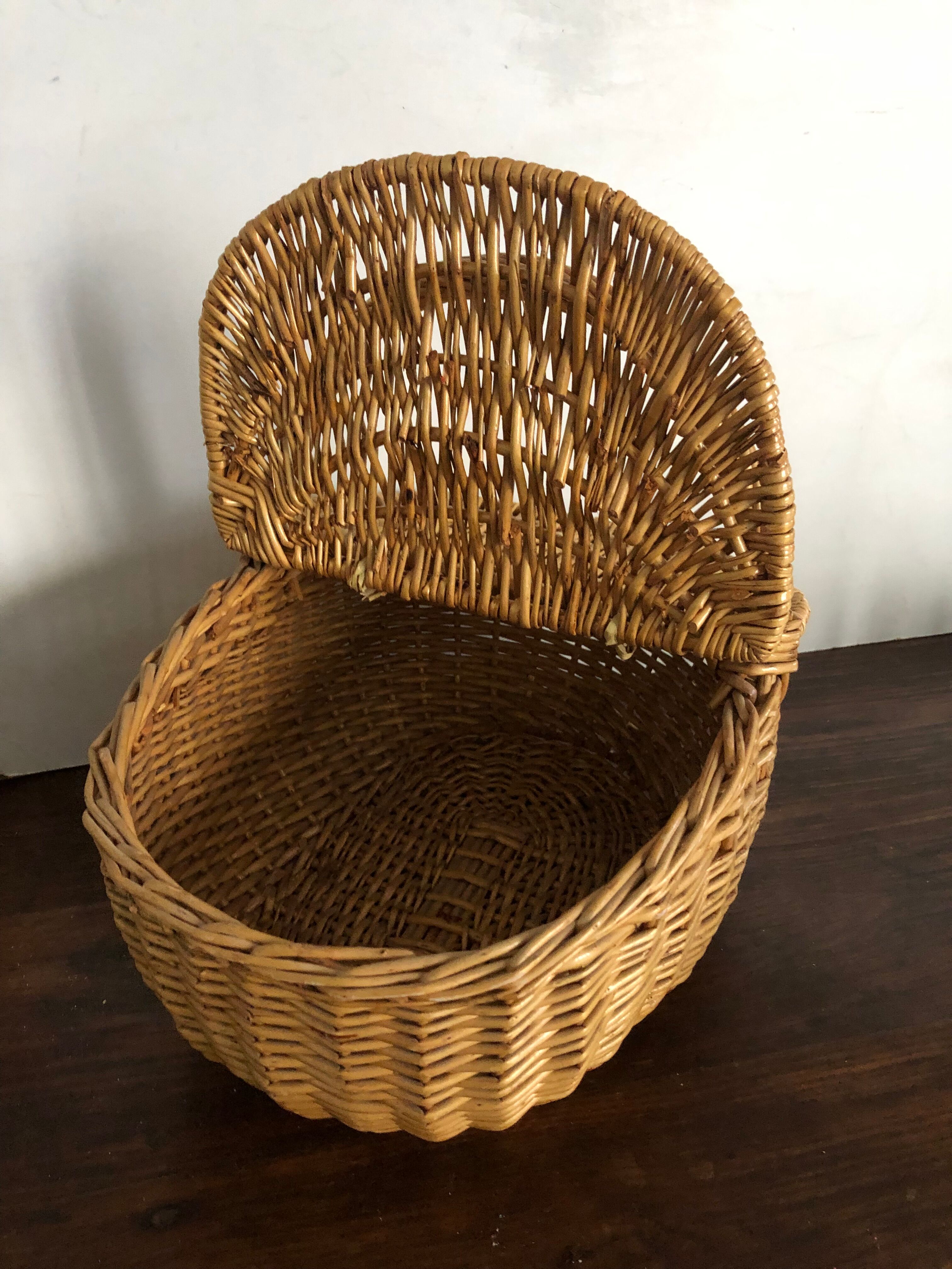 Panier en osier tressé