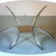 Table en verre fumé