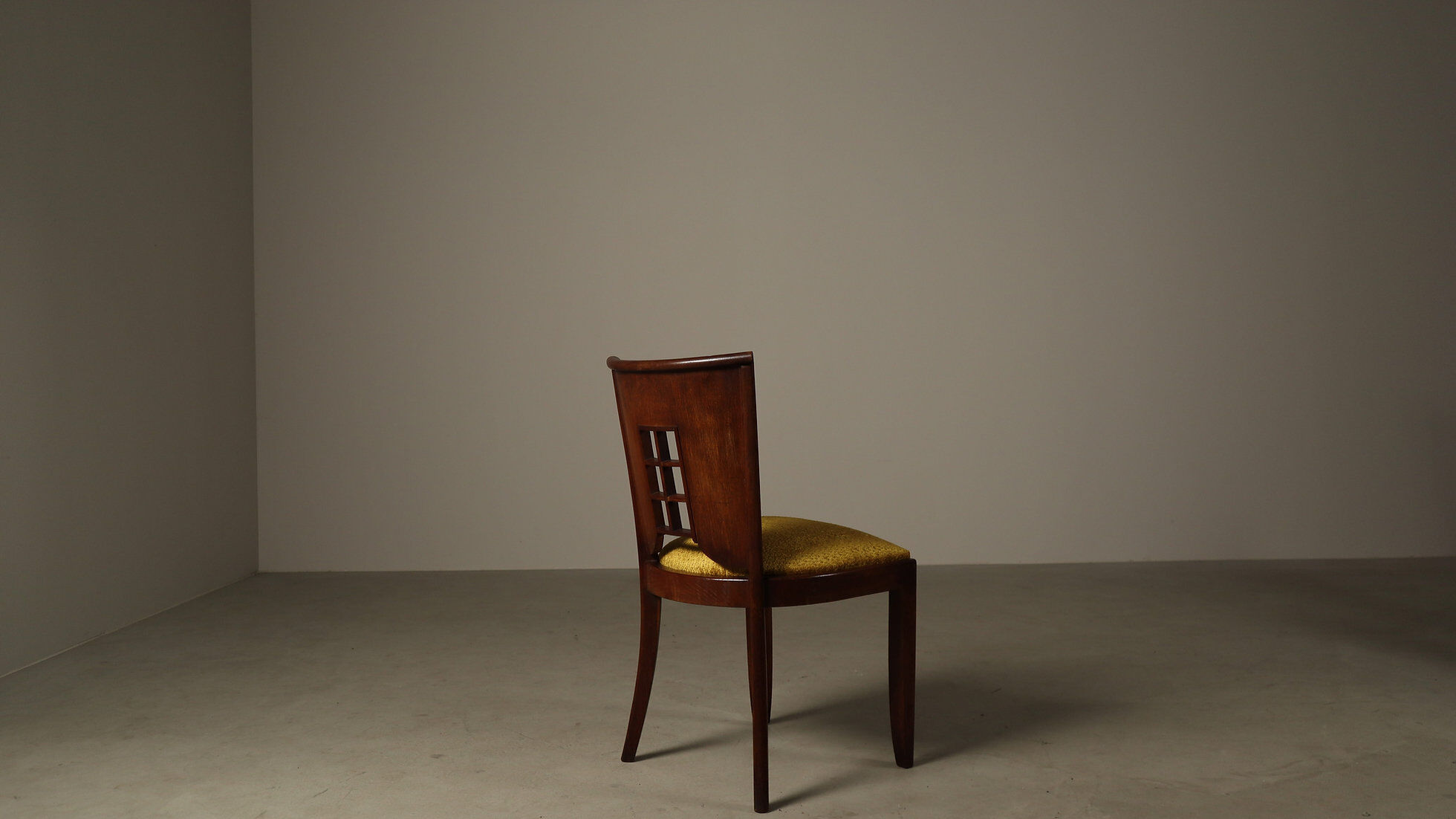 Ensemble de six chaises de salle à manger Art Déco, vers 1930.