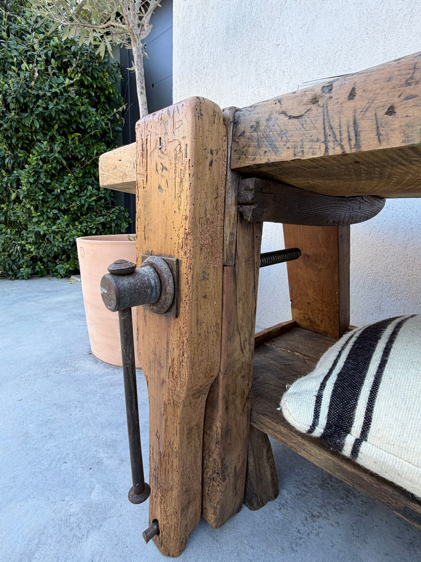 XXL carpenter's workbench