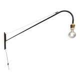 Swing 190 minimalist offset wall light