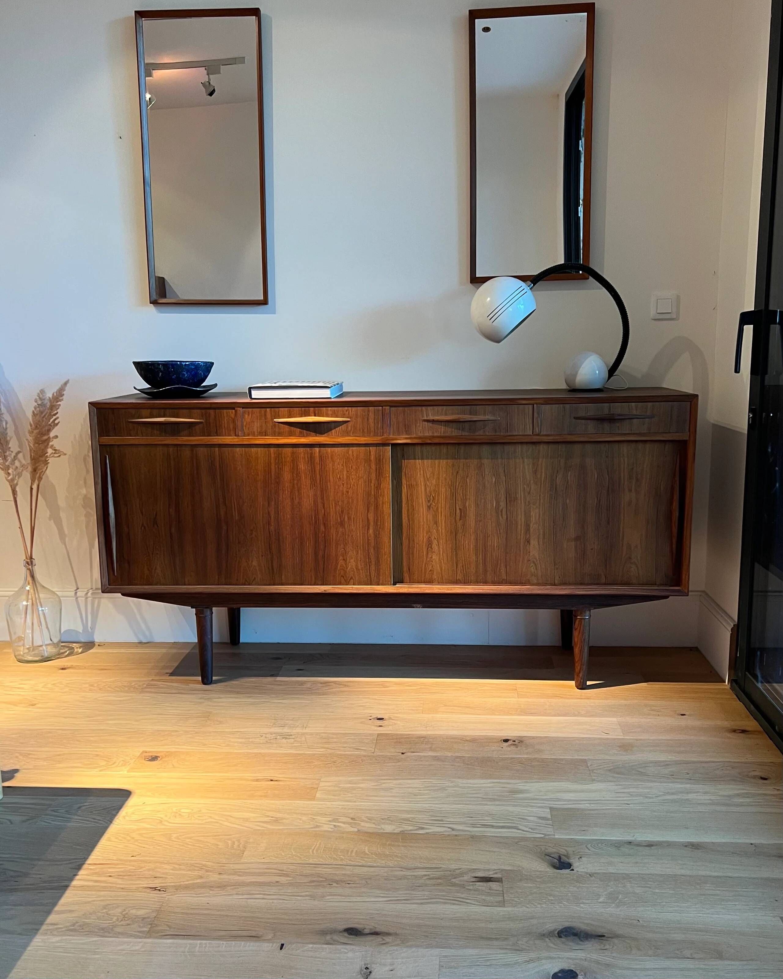 Scandinavian enfilade "Einar" in rosewood