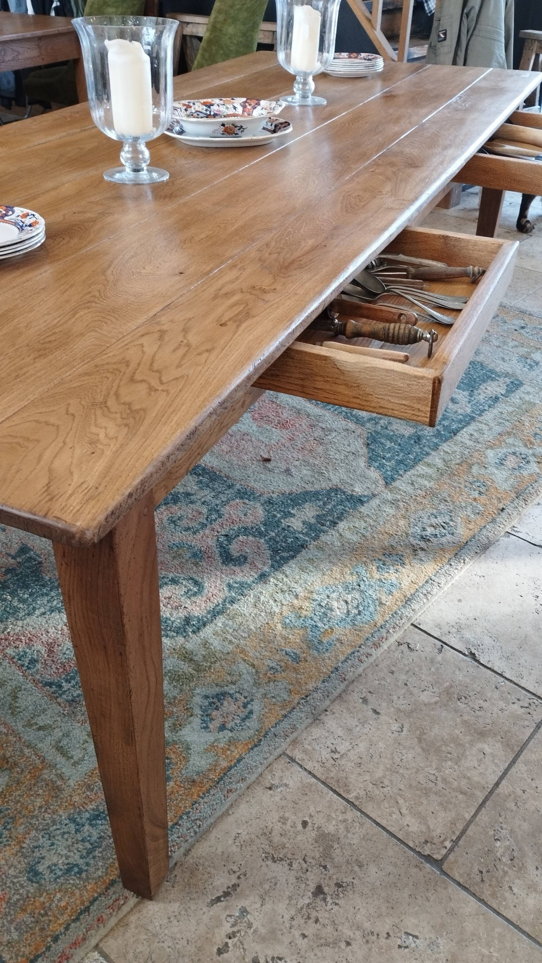 Solid oak farmhouse table 260x100