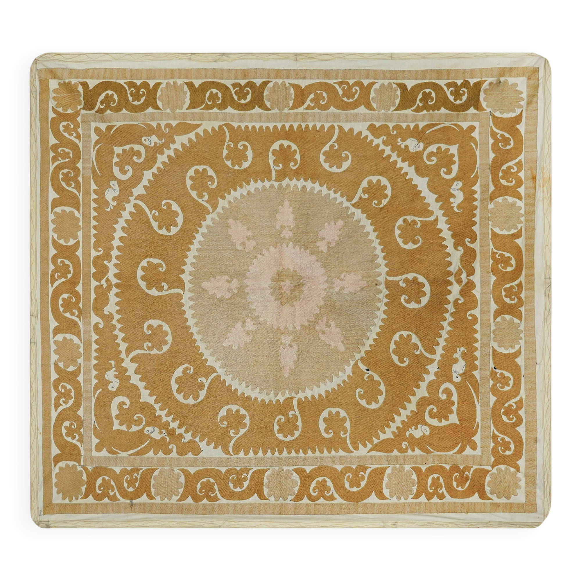 Vintage Turkish hand-knotted rug 126x135 cm