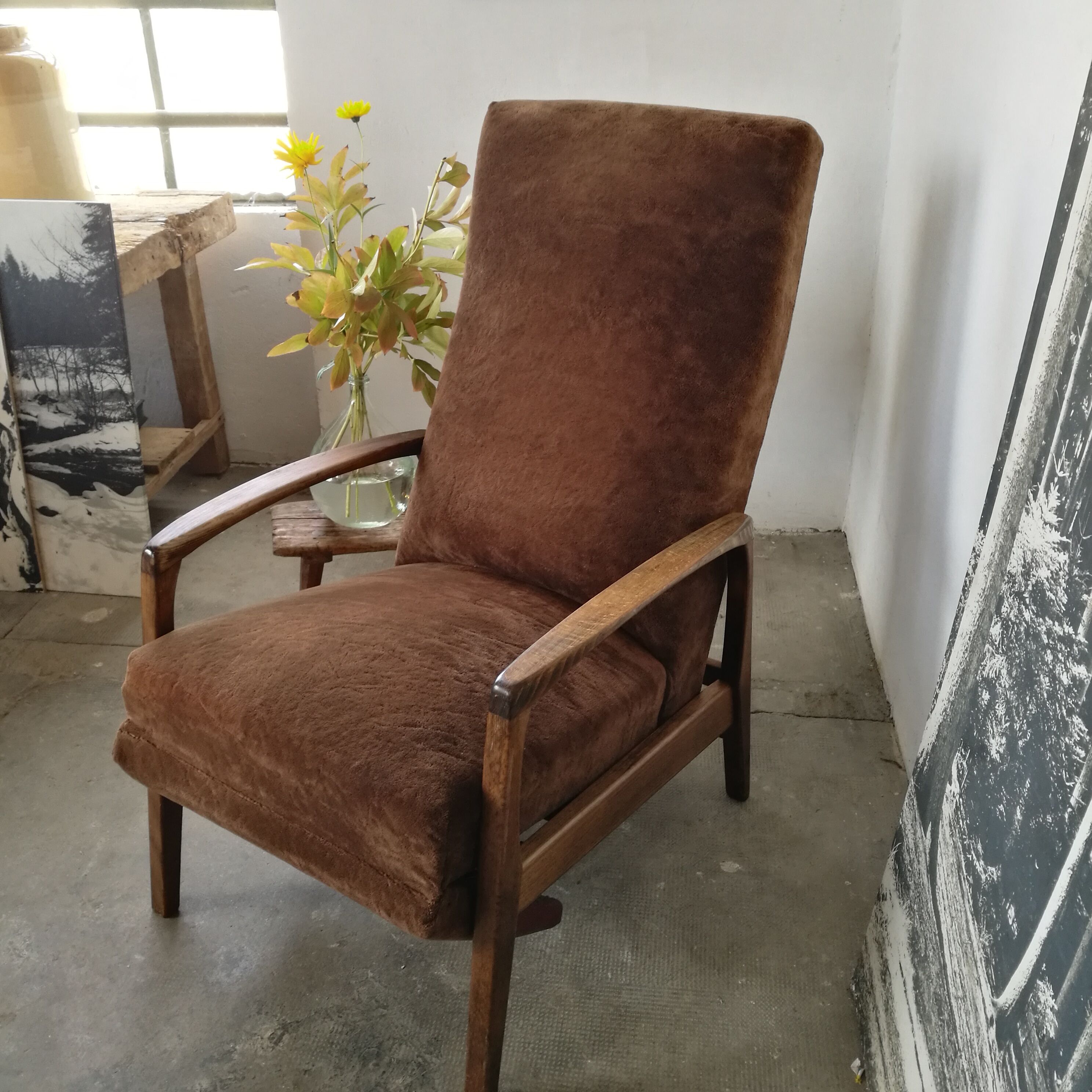 Scandinavian armchair with vintage "relax"
