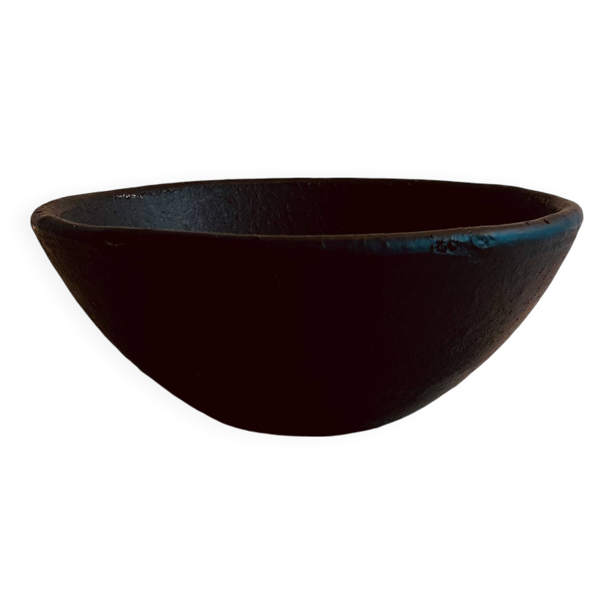 Black ceramic salad bowl