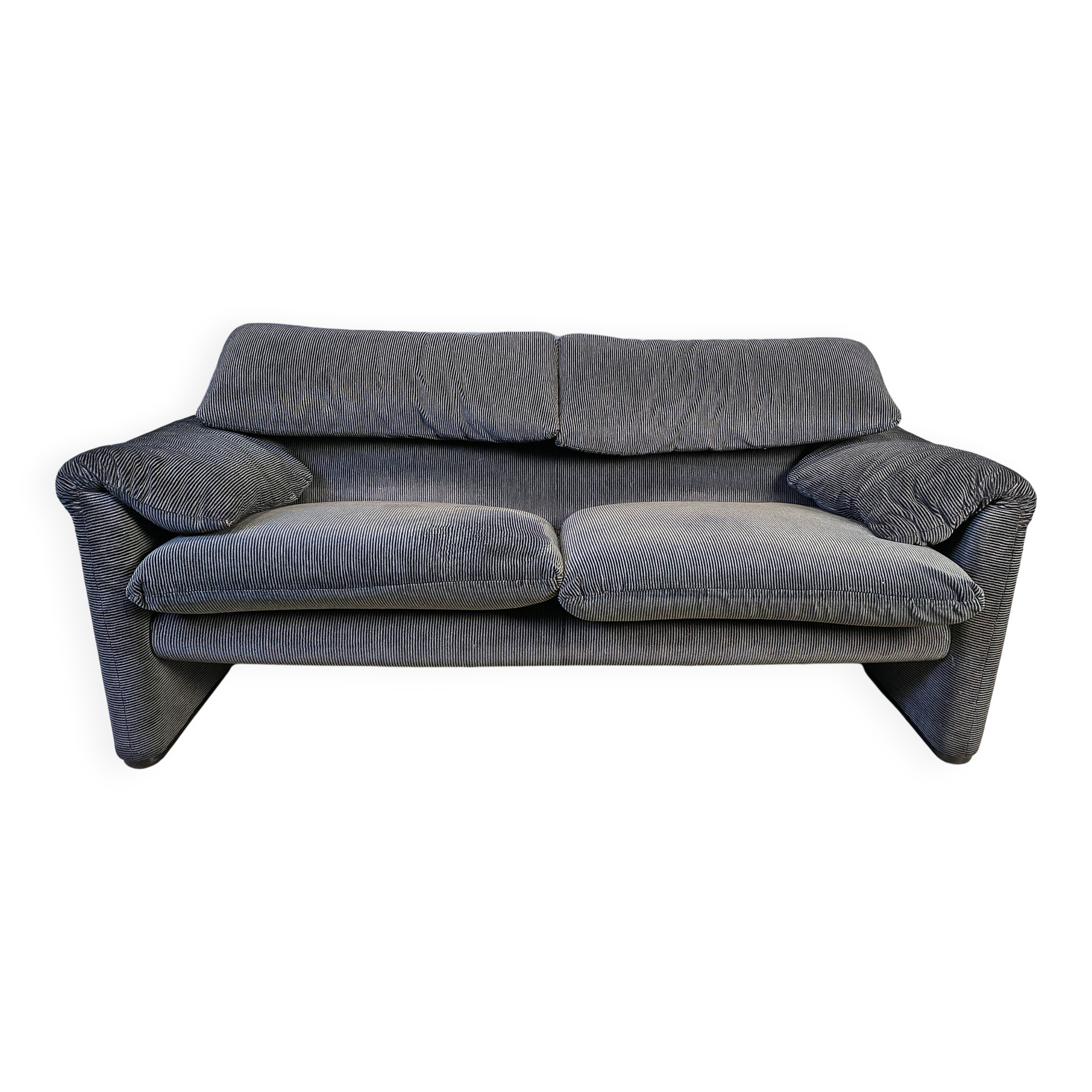 Maralunga sofa by Vico Magistretti for Cassina
