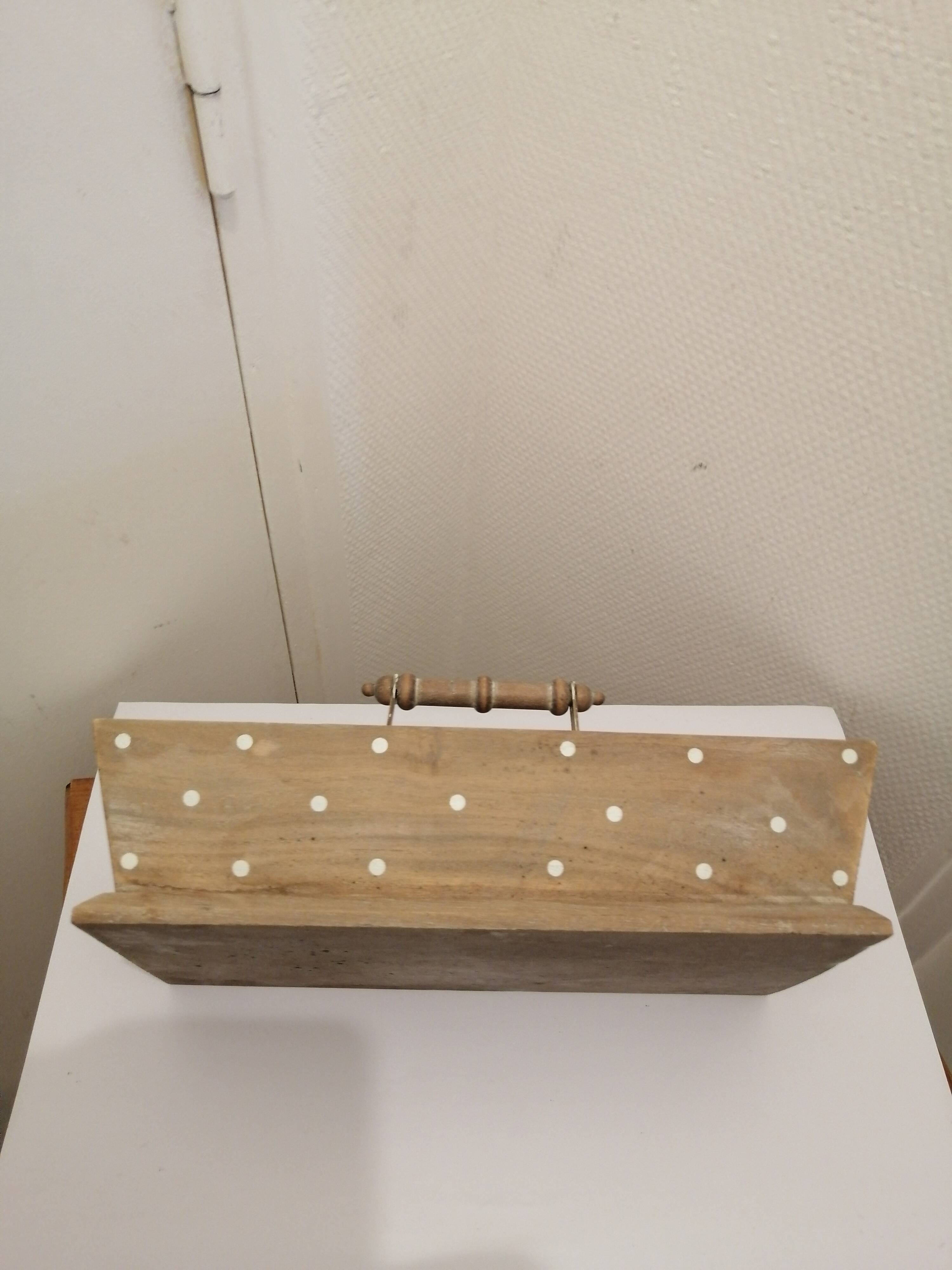 Panier a oeufs ou autres en bois vintage