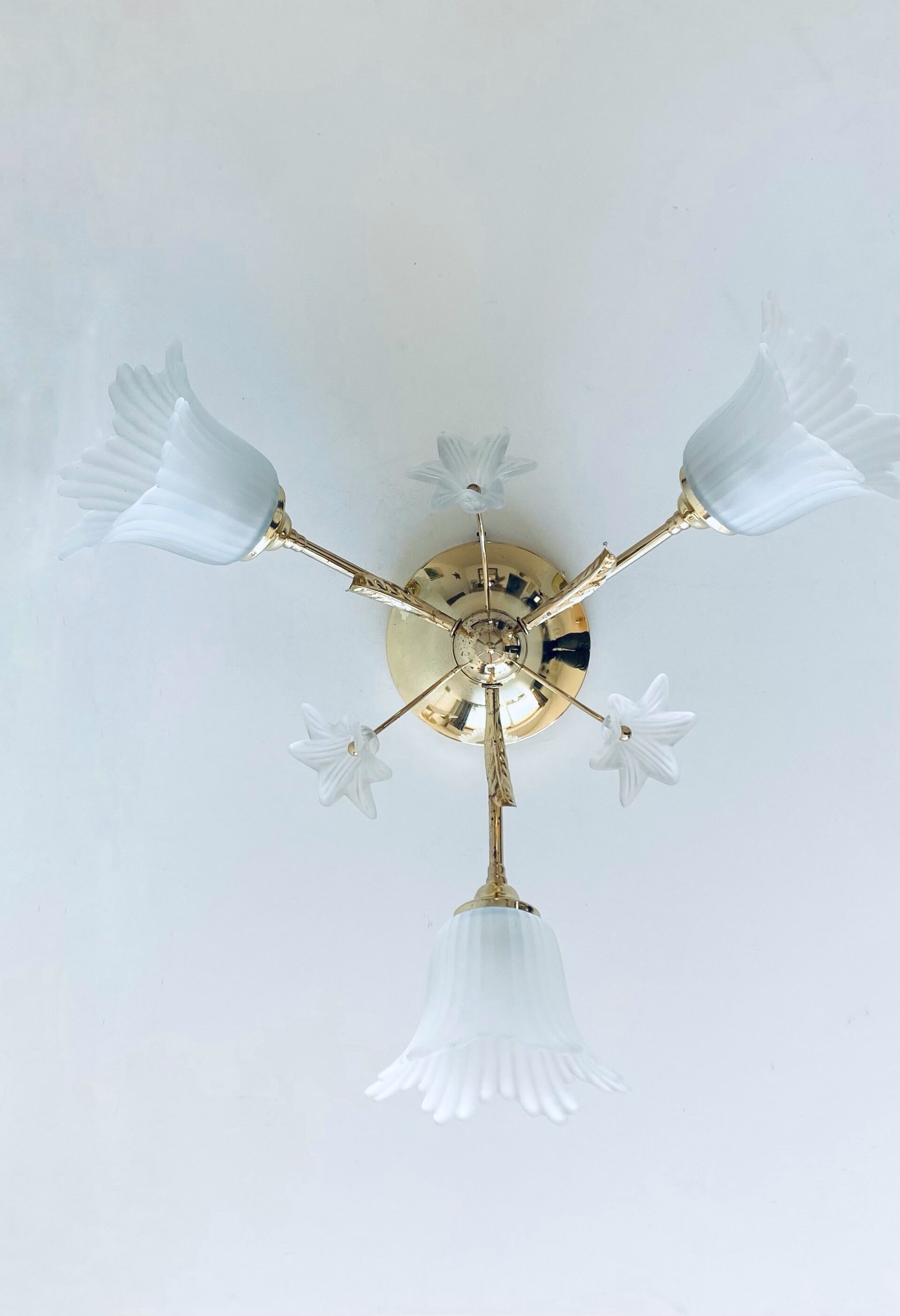Ceiling lamp art deco flowers three fires
