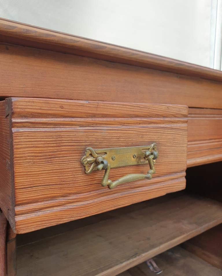 Comptoir buffet pitchpin 1900