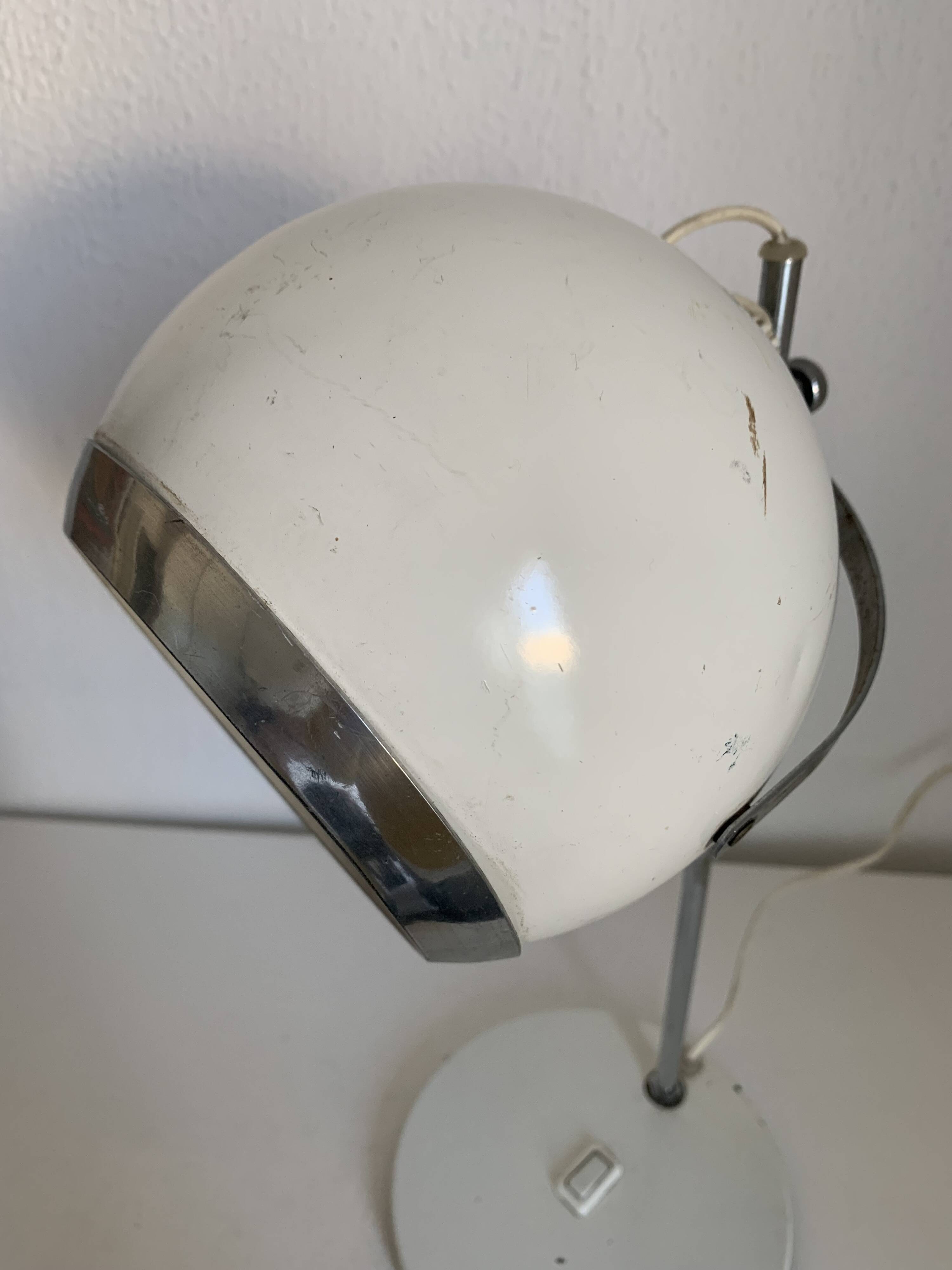 Large vintage 1960 white eyeball mid-century desk lamp - 44 cm