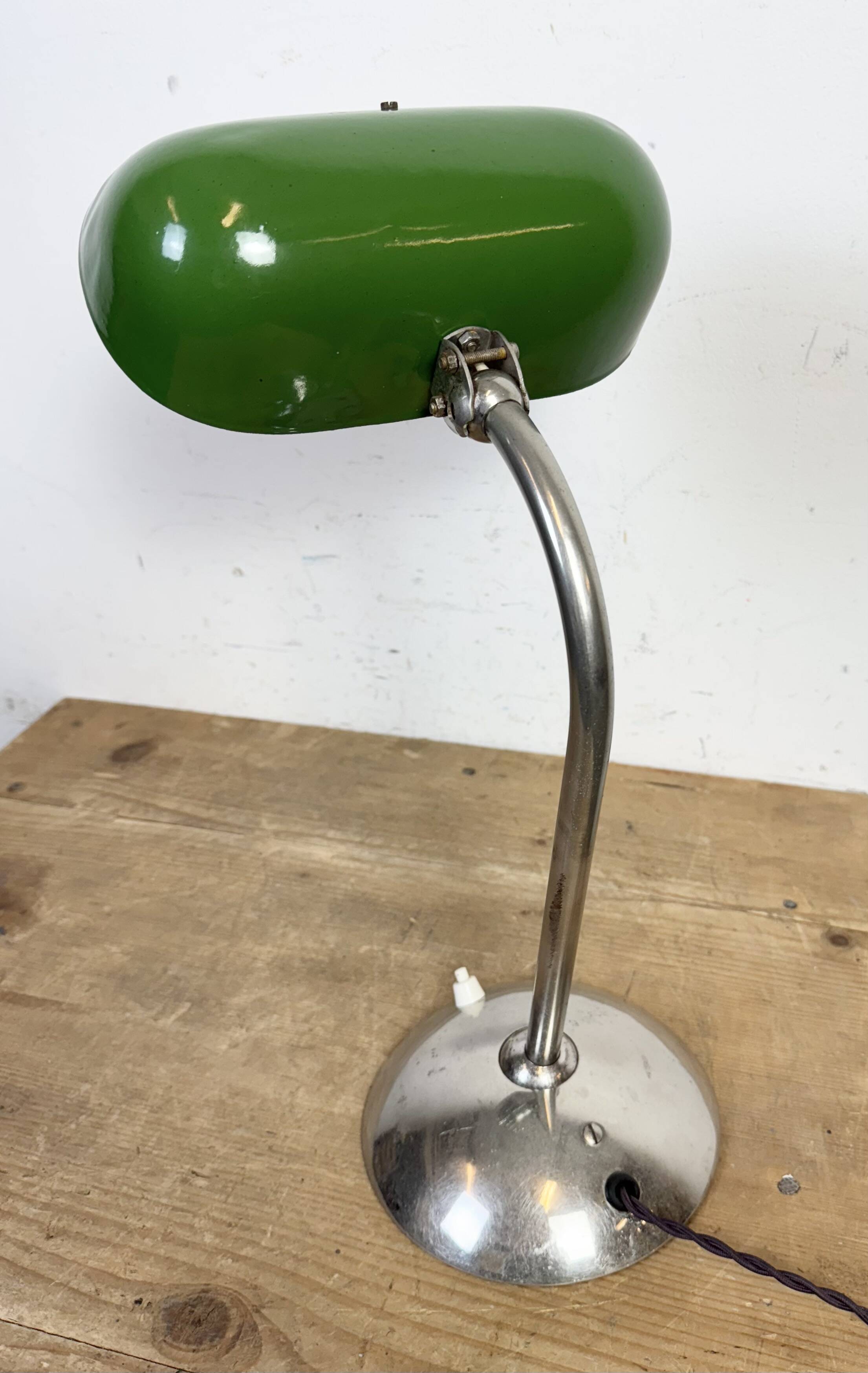 Vintage Green Enamel Bankers Table Lamp, 1950s