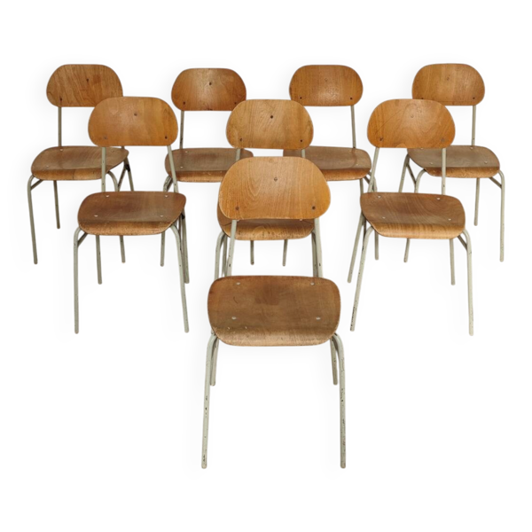 Lot de 8 chaises d'école métal et bois
Ex Tchécoslovaquie 1960