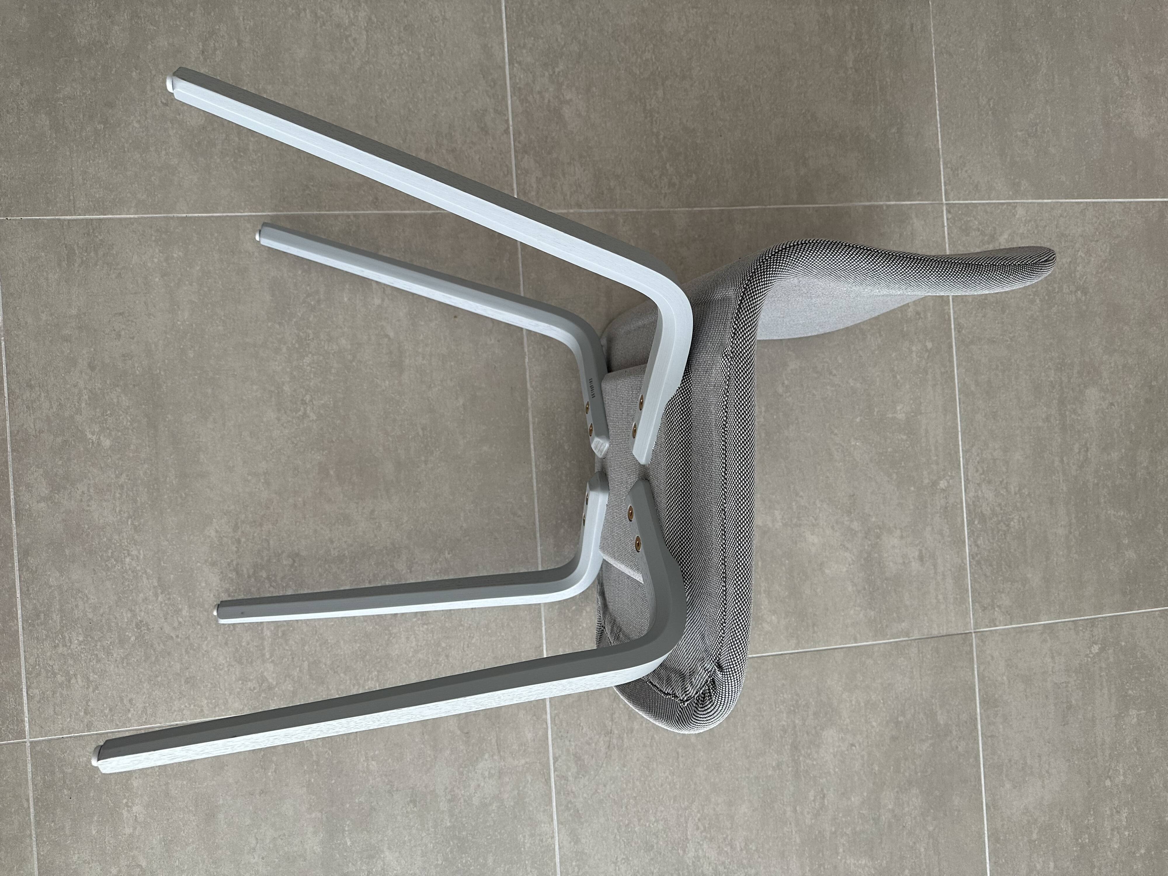 Muuto visu chair Wood base gray