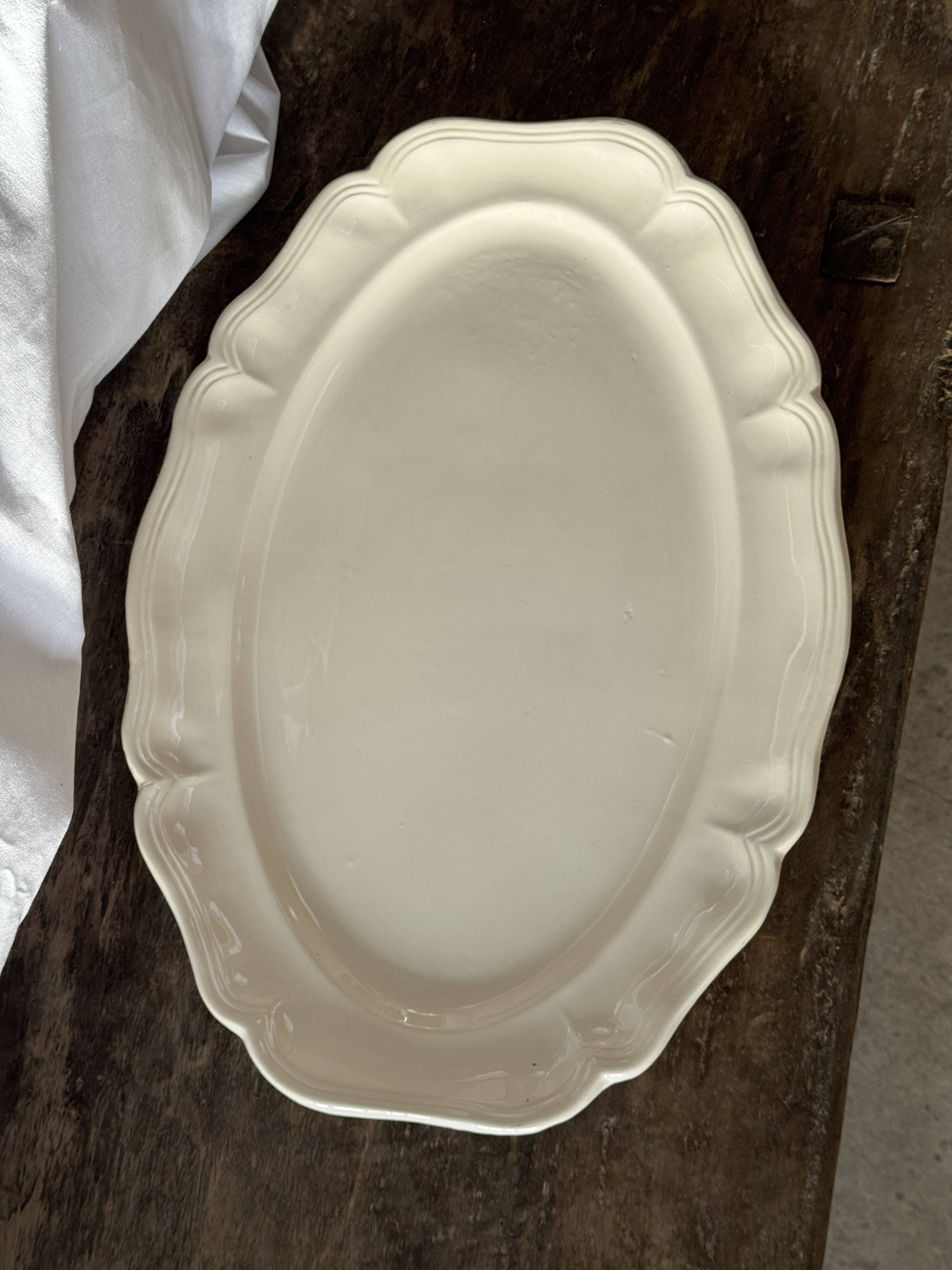 Large oval cream earthenware dish Sarreguemines France L44