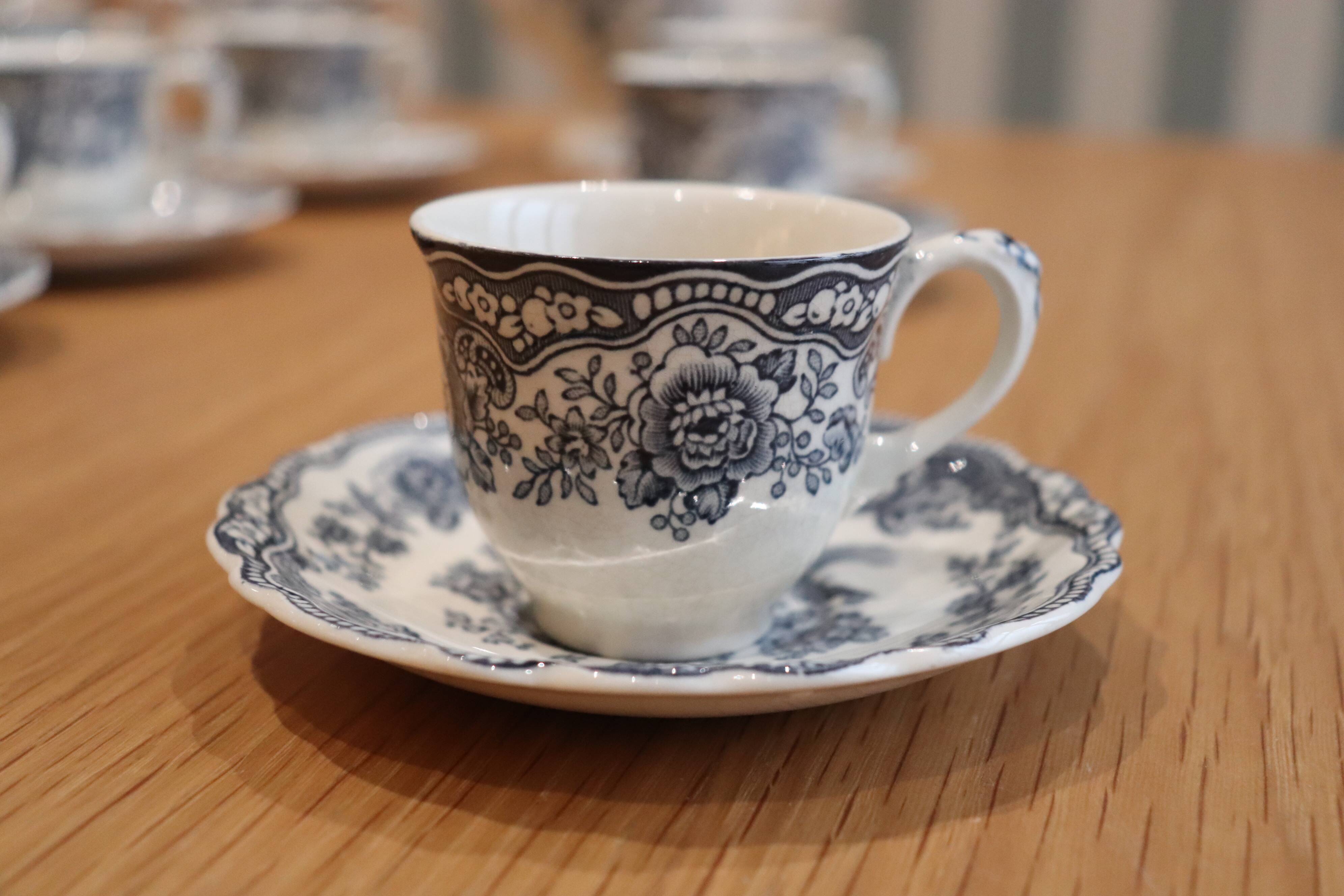 Service à café "Bristol" Crown Ducal, complet, Porcelaine anglaise de 1930