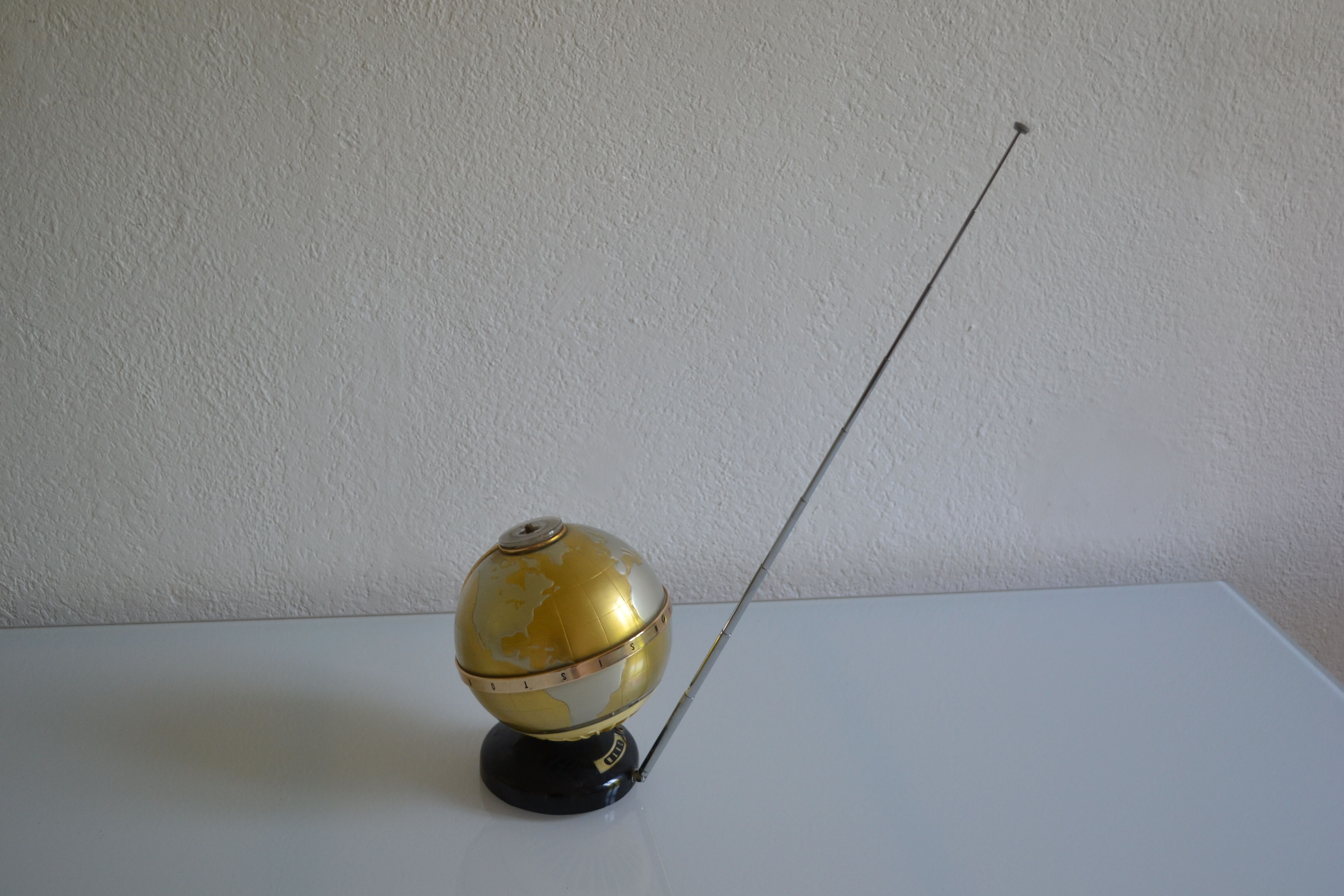 Radio vintage globe terrestre 60's