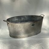 Old oval galvanized zinc basin dimension: height -23.5 cm - width -70cm - depth -39