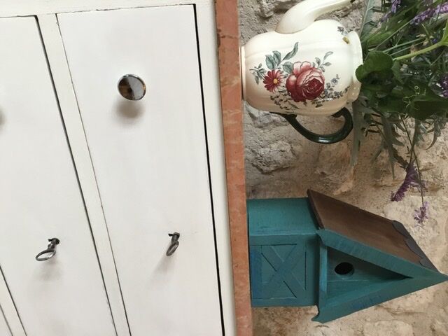 Parisian chest of drawers