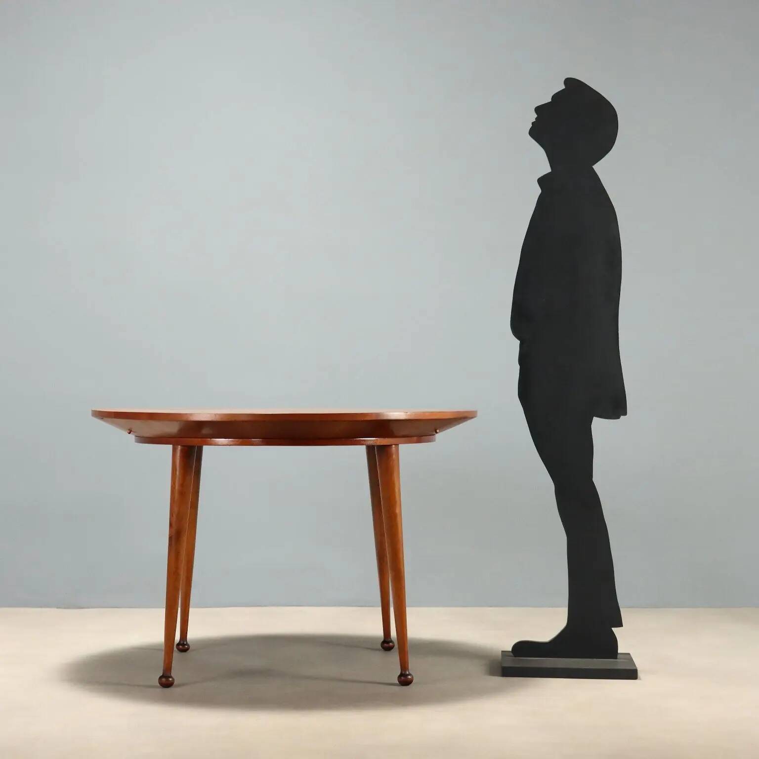 Vintage beech veneer table, checkerboard effect, Italian design from the 1950s.