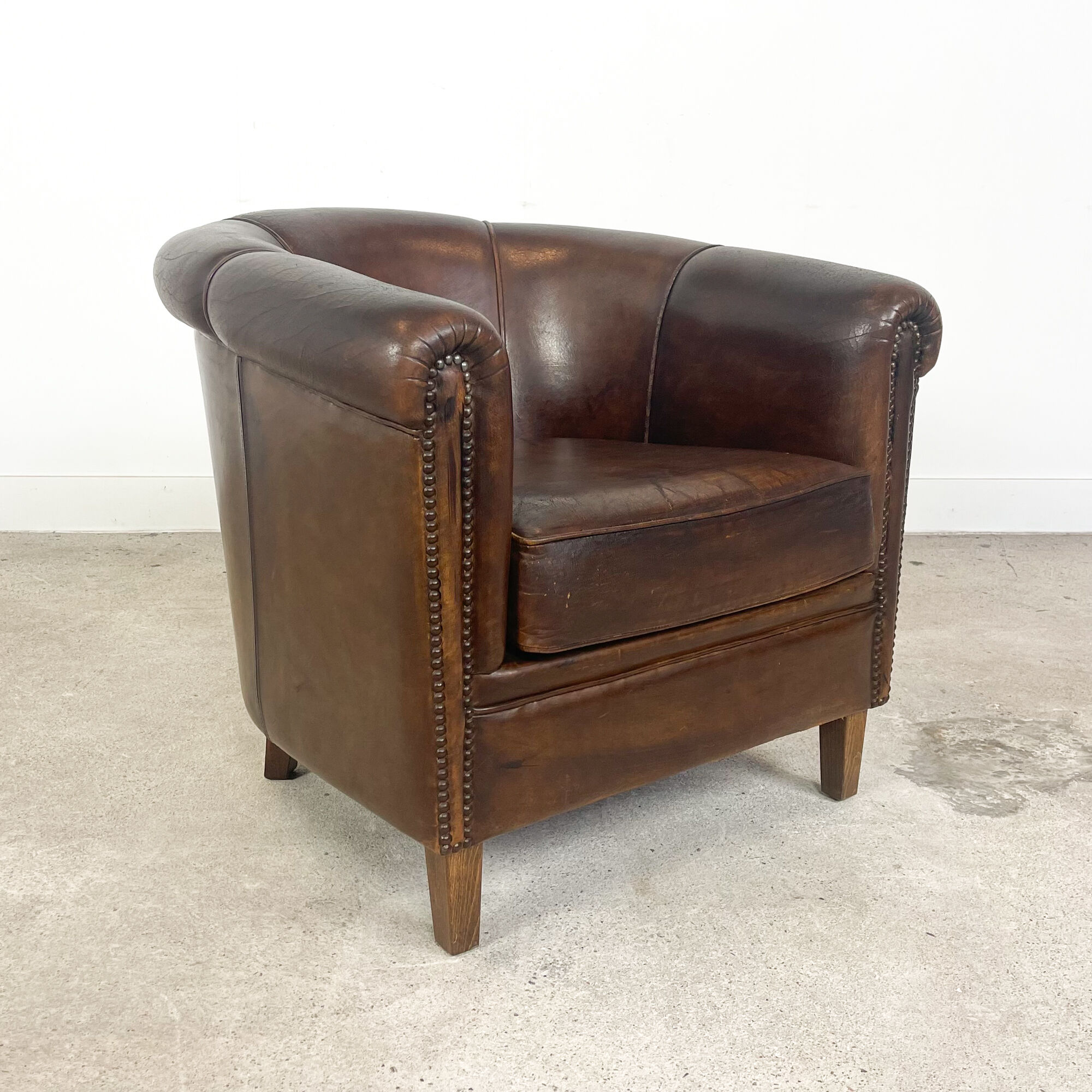 Vintage sheep leather club chair Assen