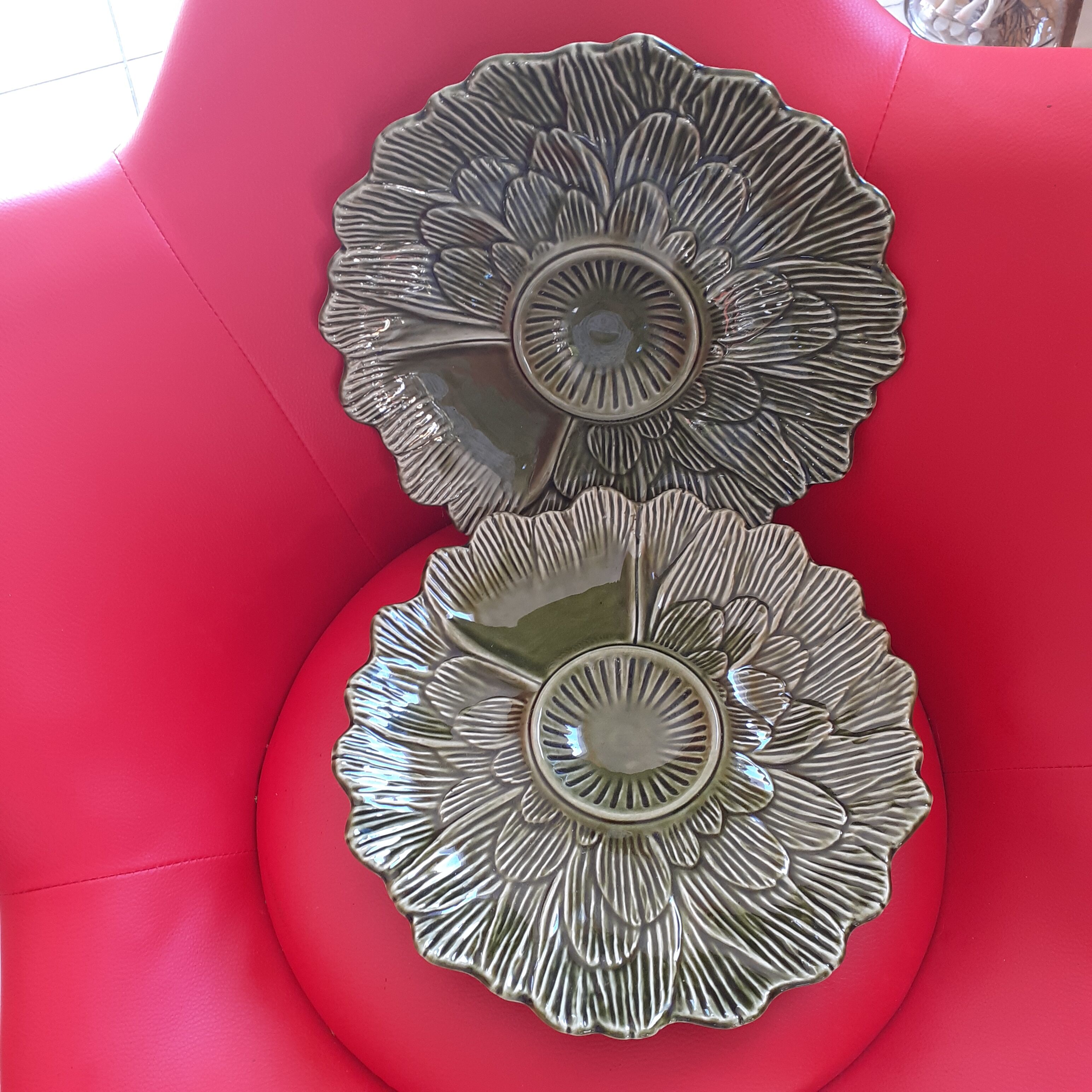 2 assiettes babotine anciennes. artichaut.