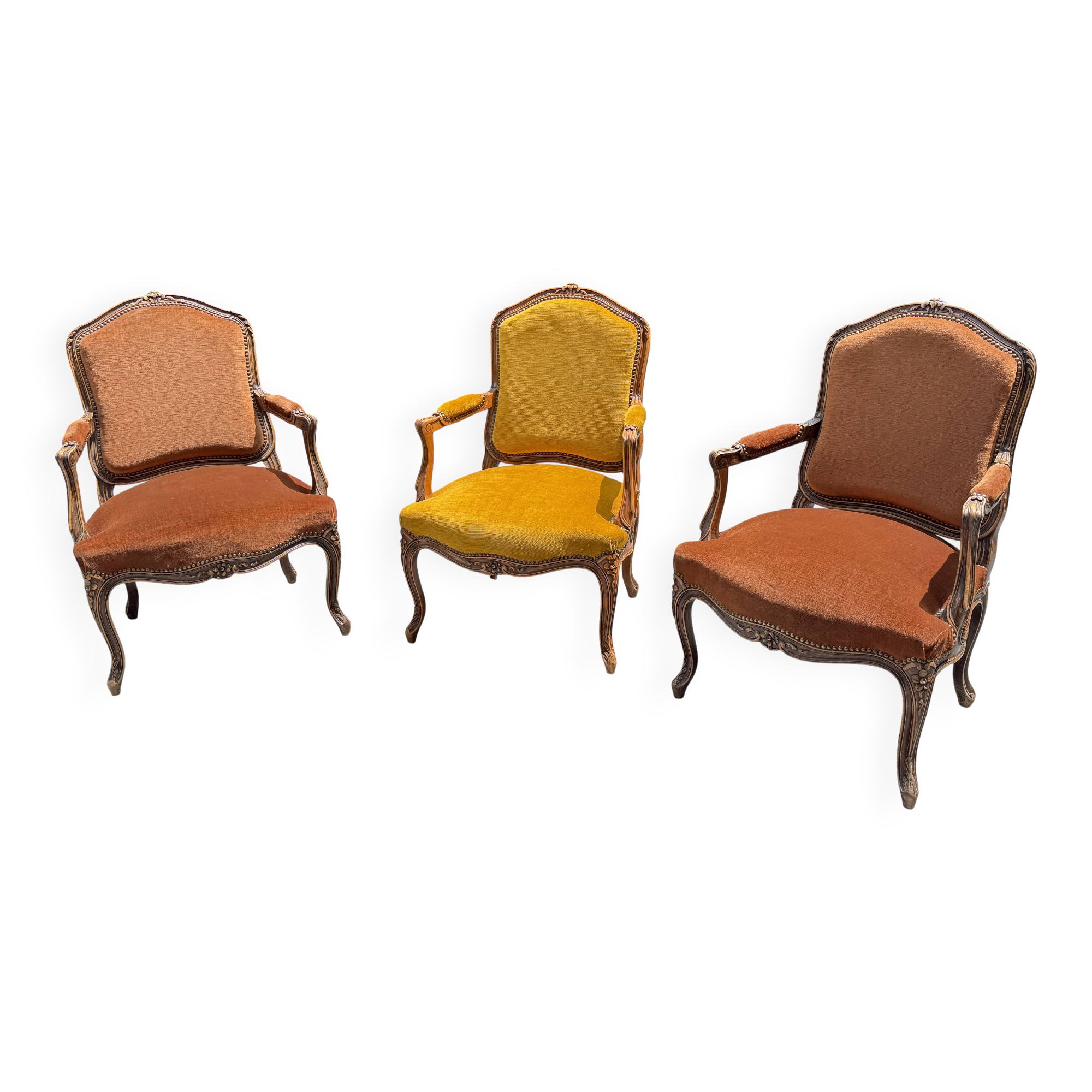 Louis XV armchair suite in carved wood – ochre and saffron velvet