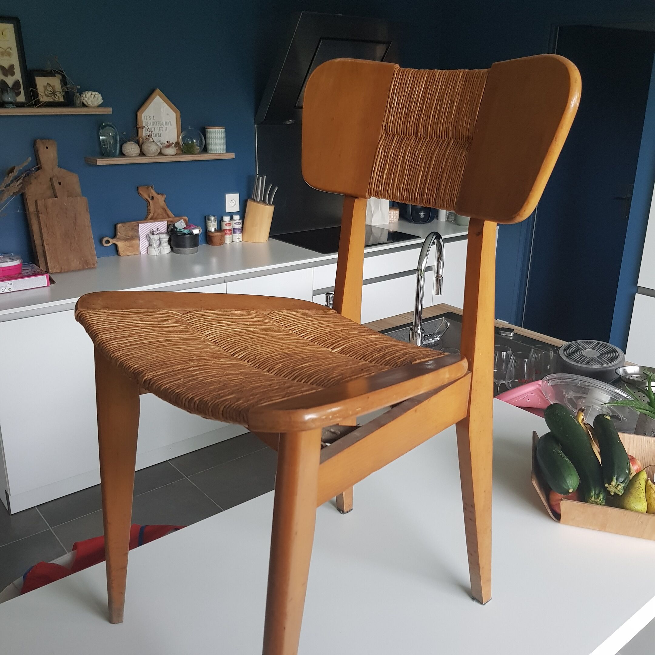 Chairs pair