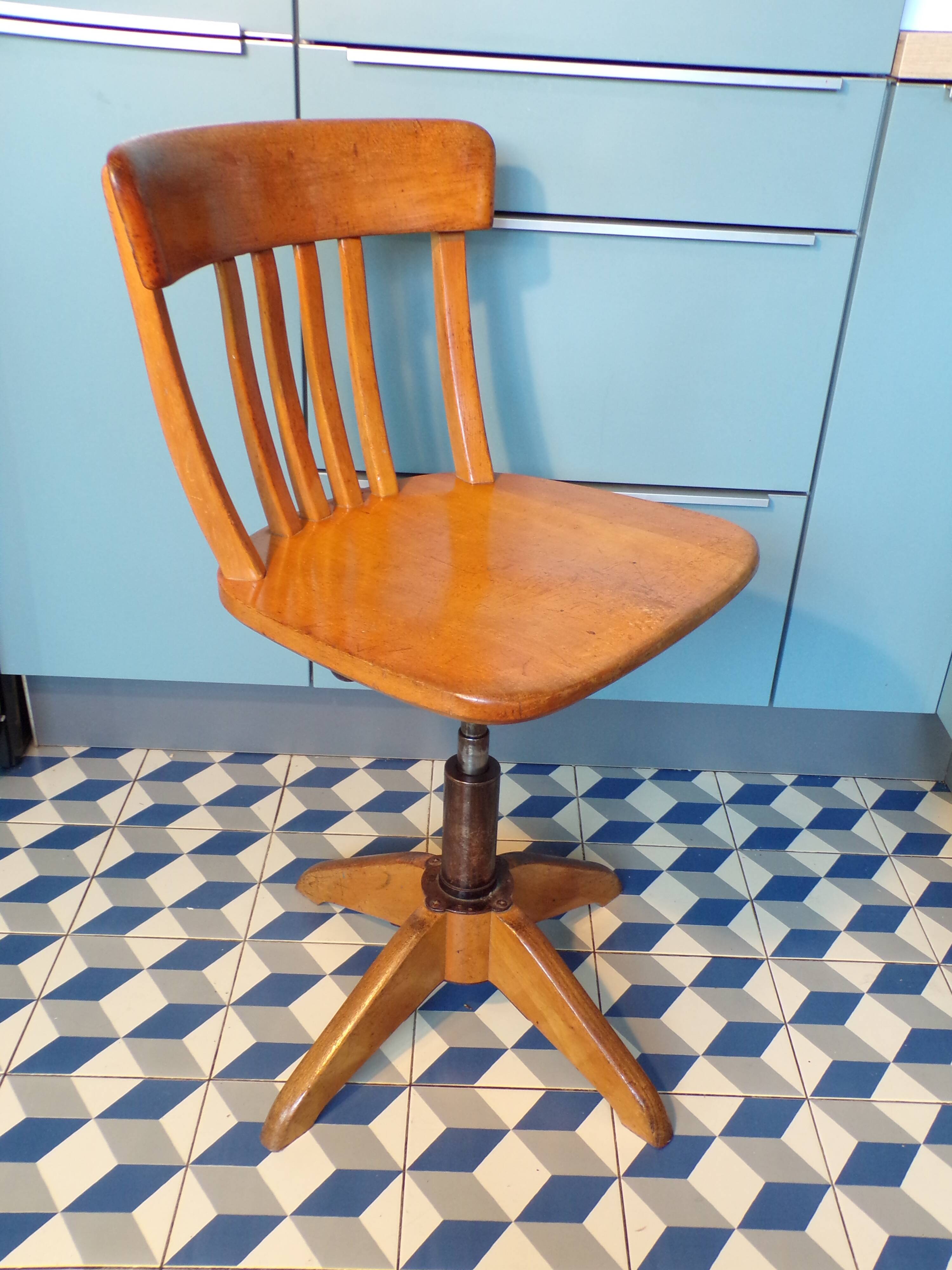 Giroflex Stoll American chair