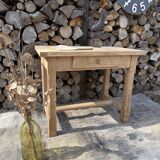 Small farmhouse table 90cm