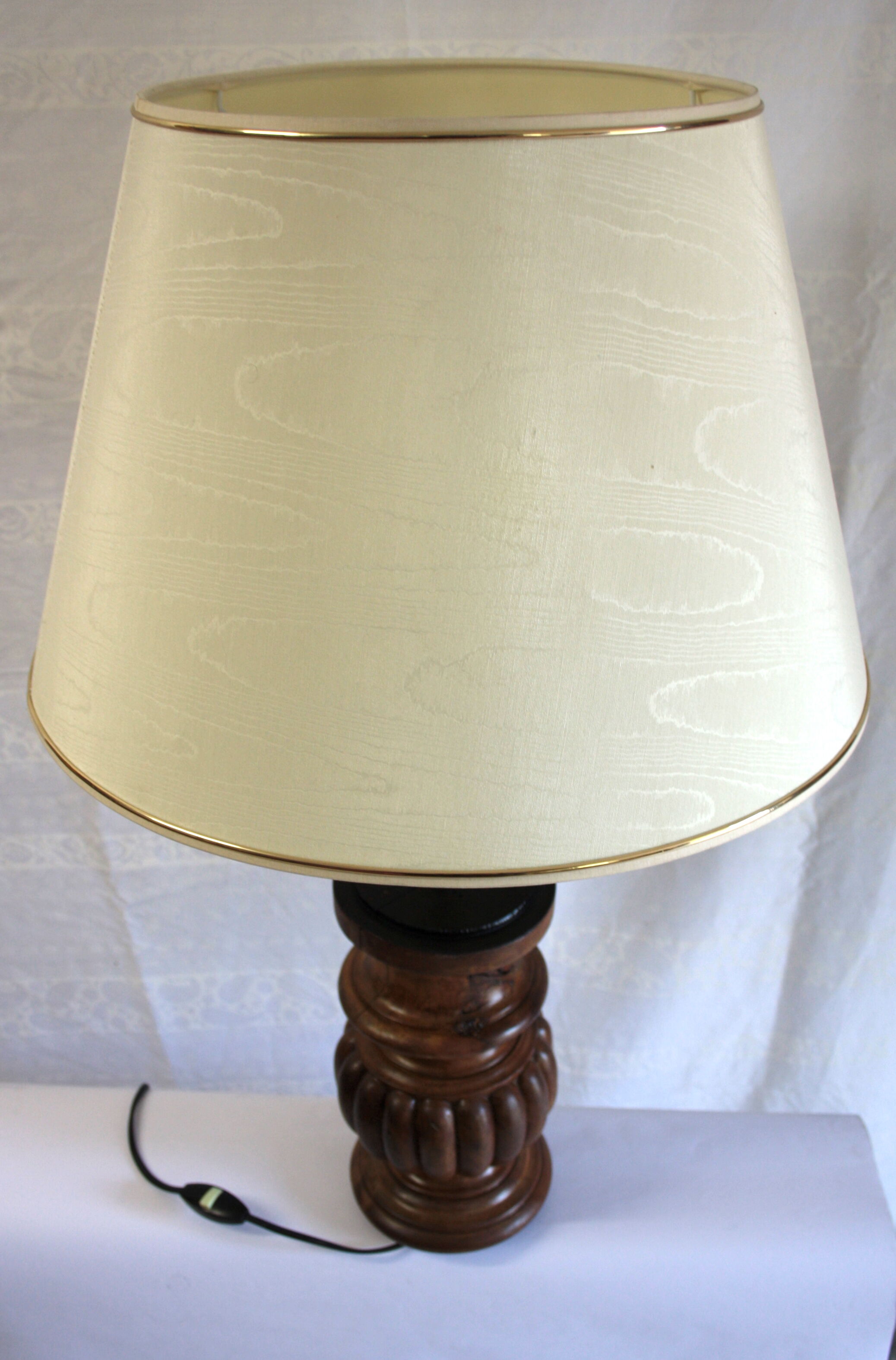 Table lamp - wooden foot XIX