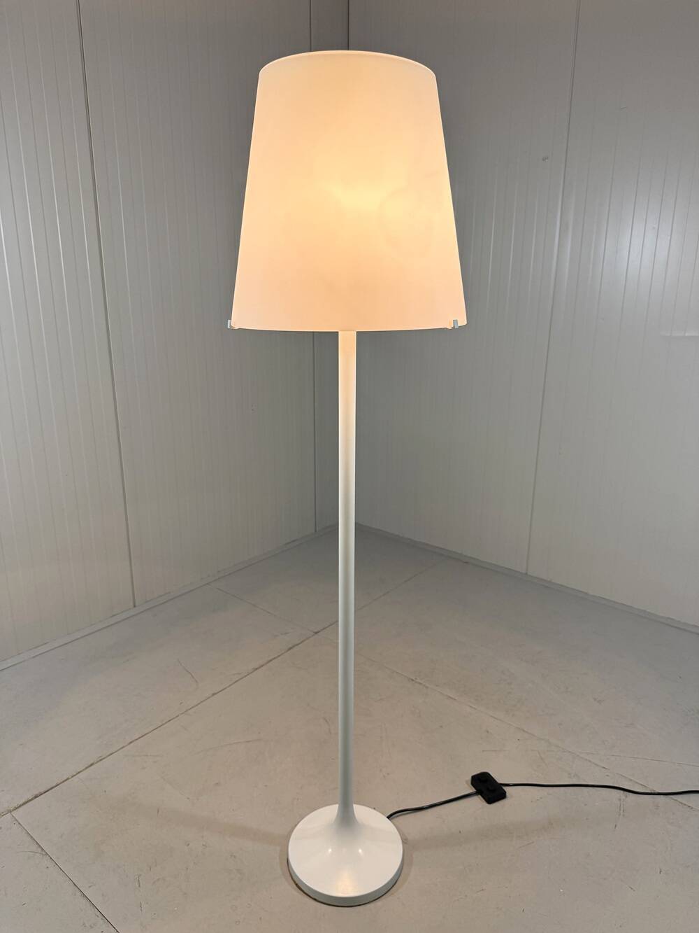 Fontana Arte floorlamp Lumen Italy 1970's