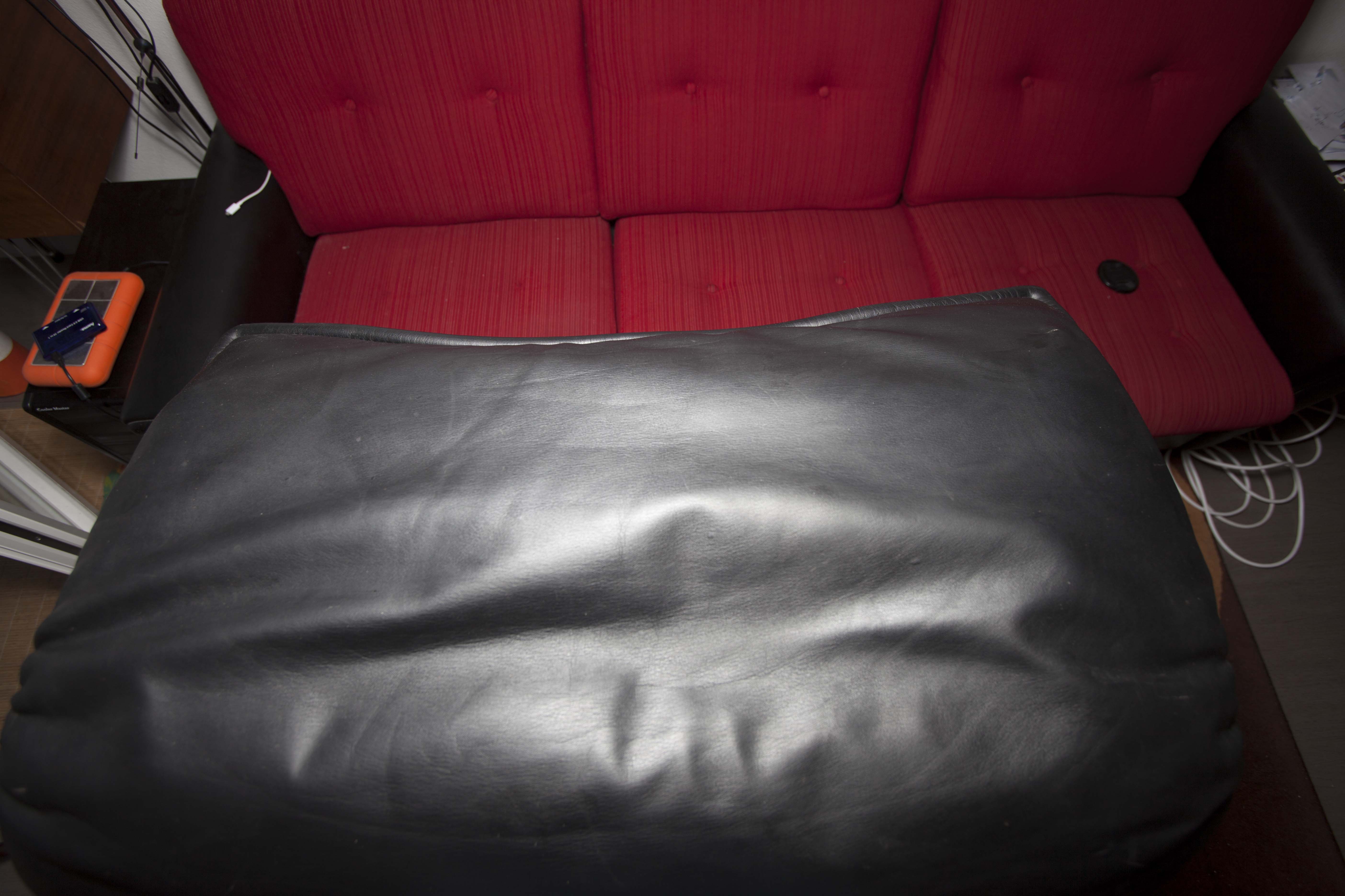 Leather sofa model "Veranda" Vico Magistretti for Cassina