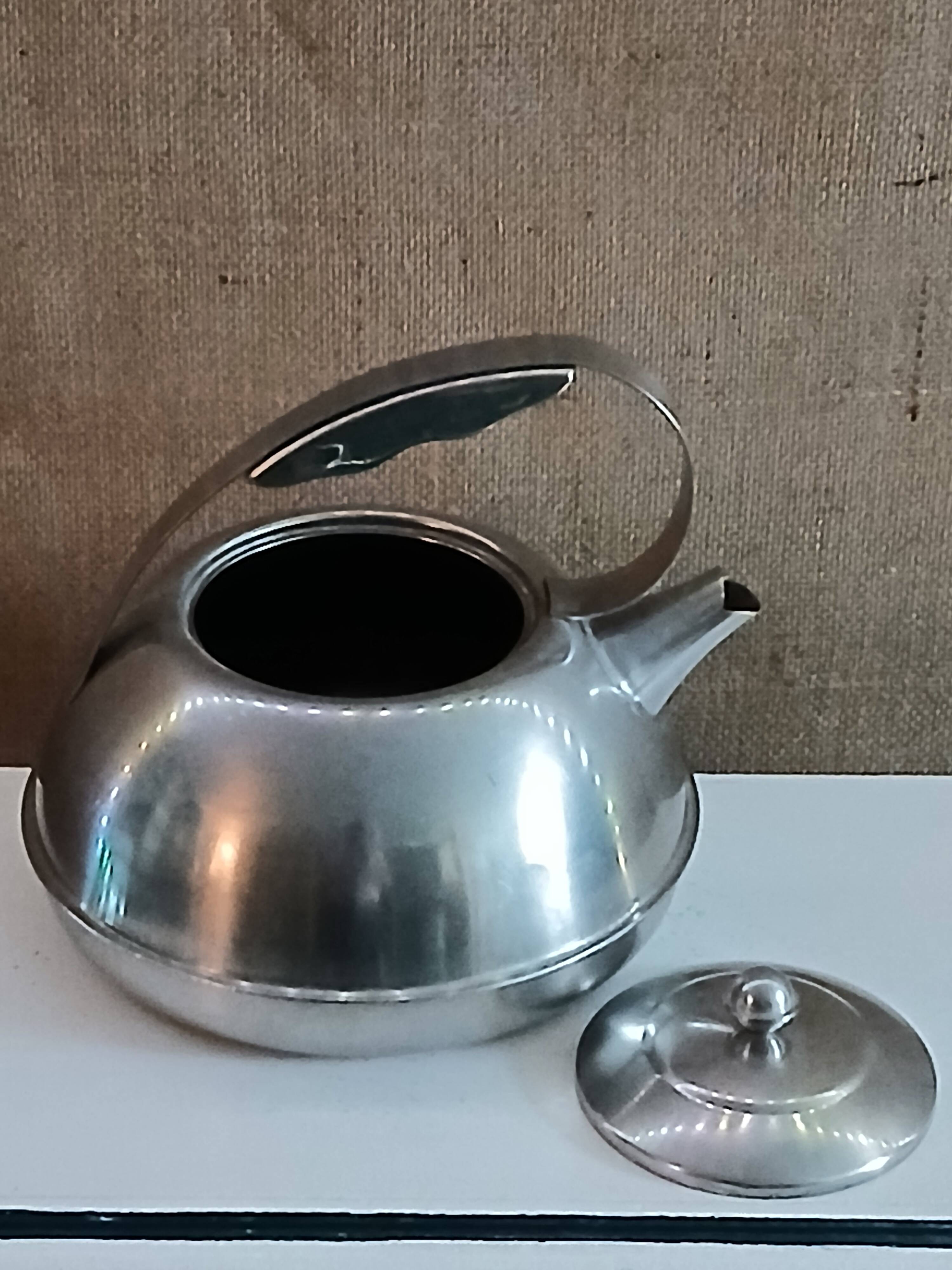 Stainless steel kettle