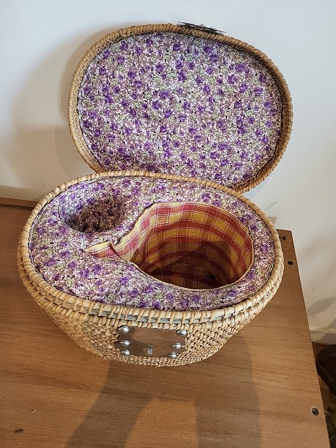 Vintage tea set and basket